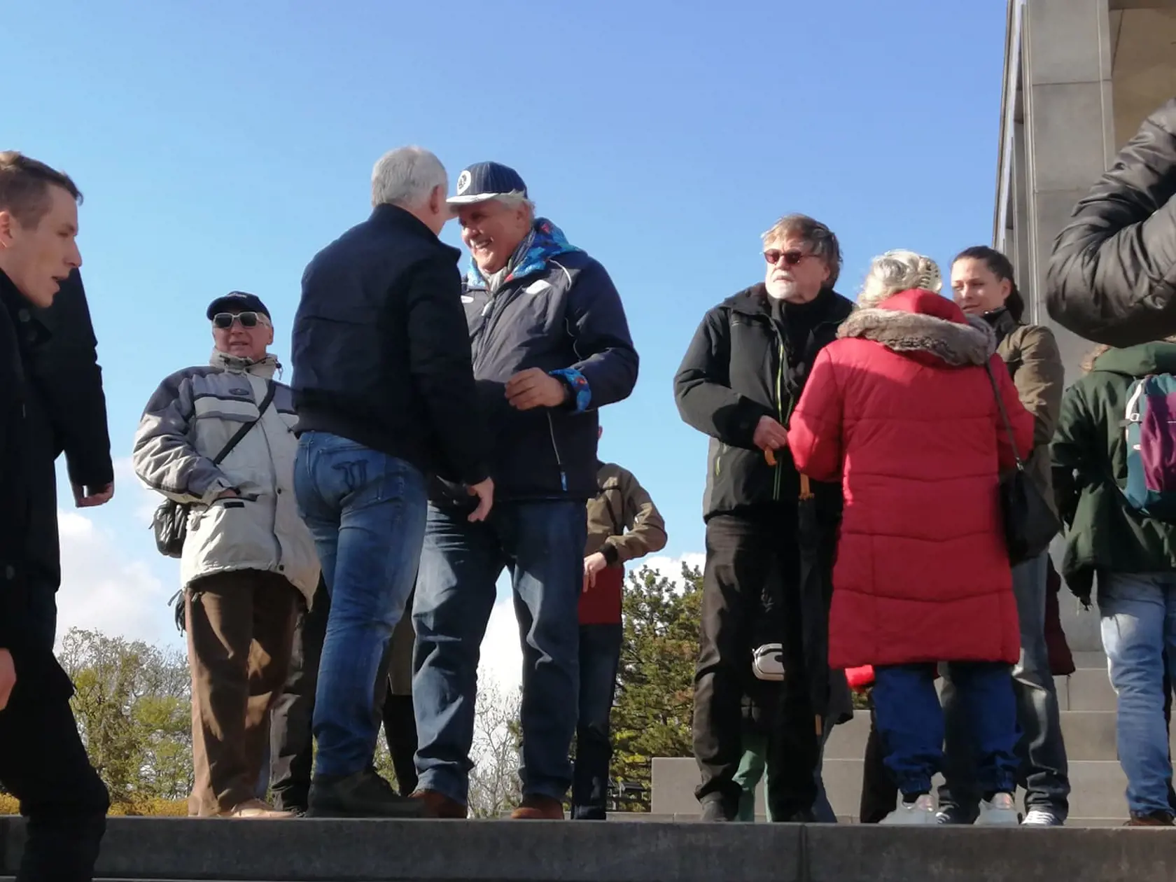 Protest Smeru na Slavíne: Robert Fico hovorí o "protivojnovom" stretnutí