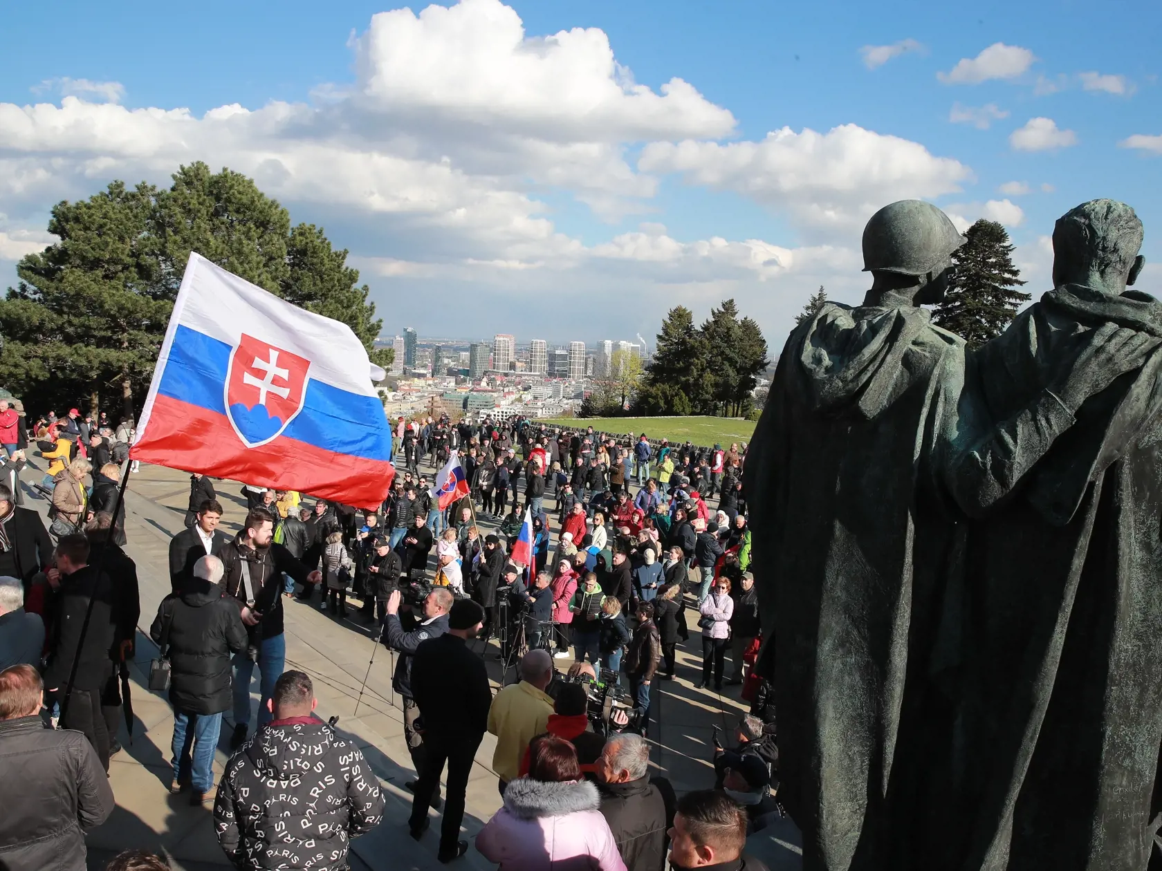 Zhromaždenie na Slavíne, ktoré zorganizovala strana Smer-SD.