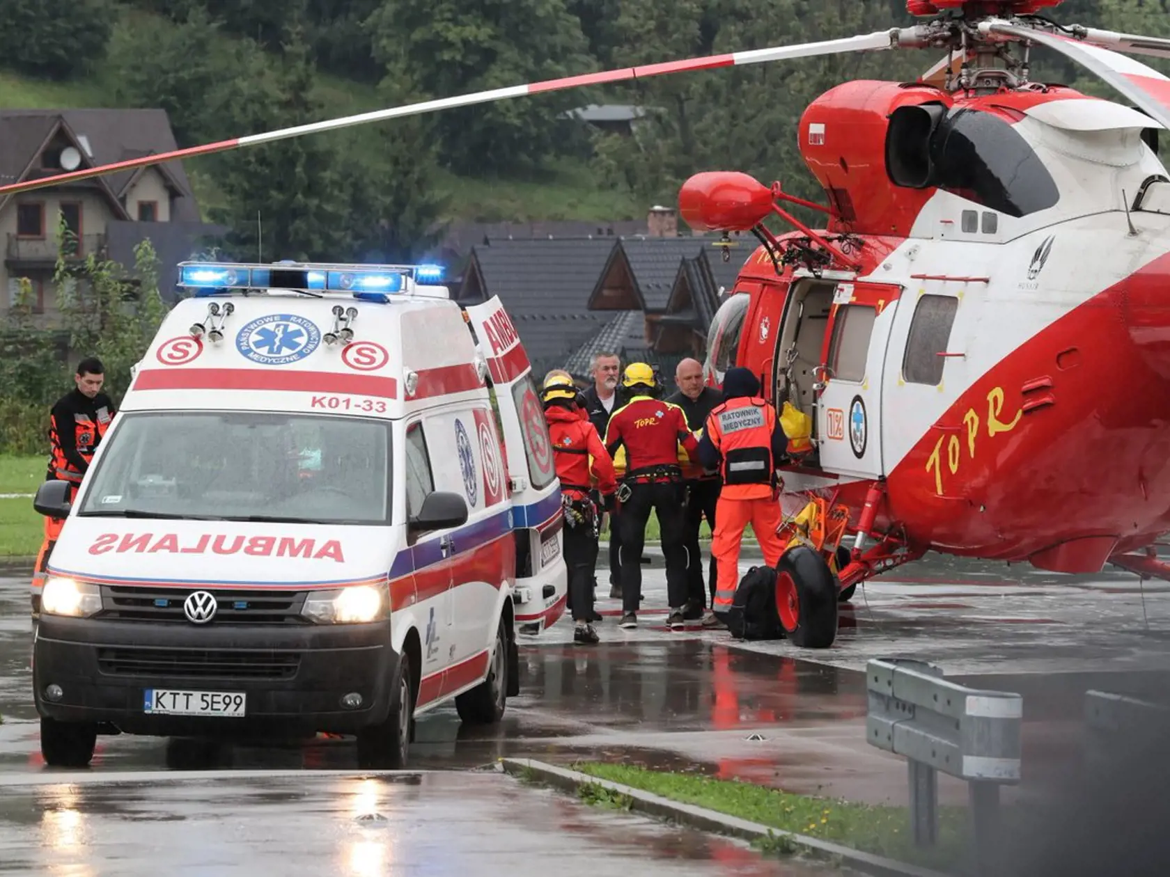 Poľská záchranná služba odváža ľudí