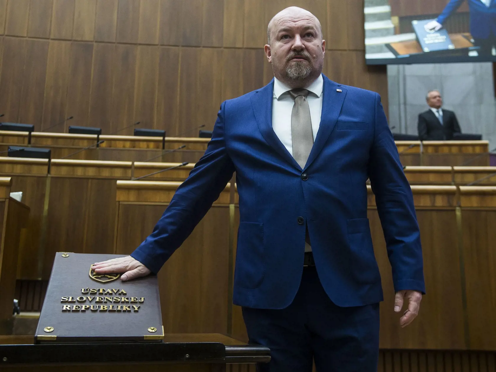 Na snímke Rudolf Huliak (SNS) skladá poslanecký sľub počas ustanovujúcej schôdze Národnej rady Slovenskej republiky (NR SR) IX. volebného obdobia v Bratislave 25. októbra 2023. FOTO TASR - Jakub Kotian