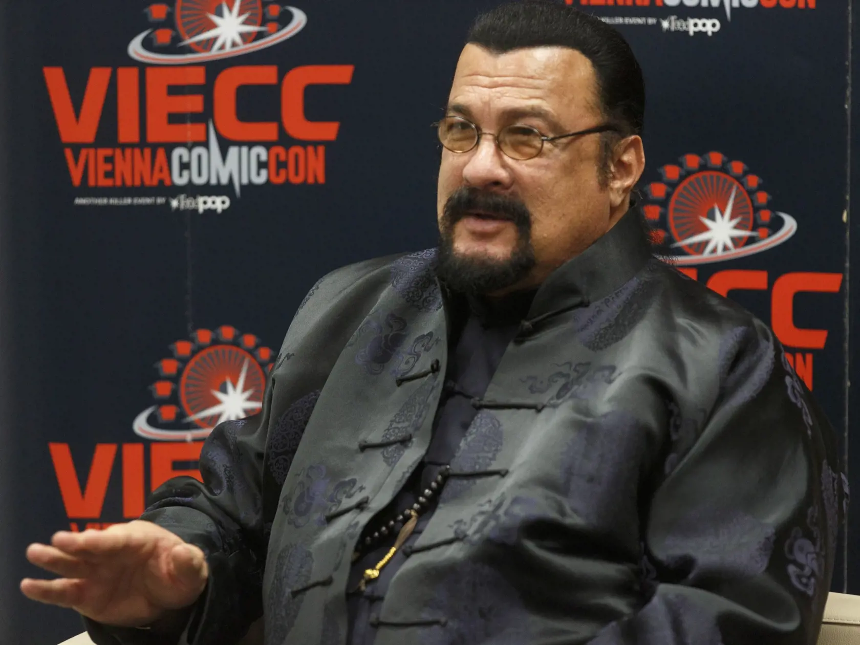 Steven Seagal bol hlavnou hviezdou popkultúrneho festivalu Comic Con vo Viedni.