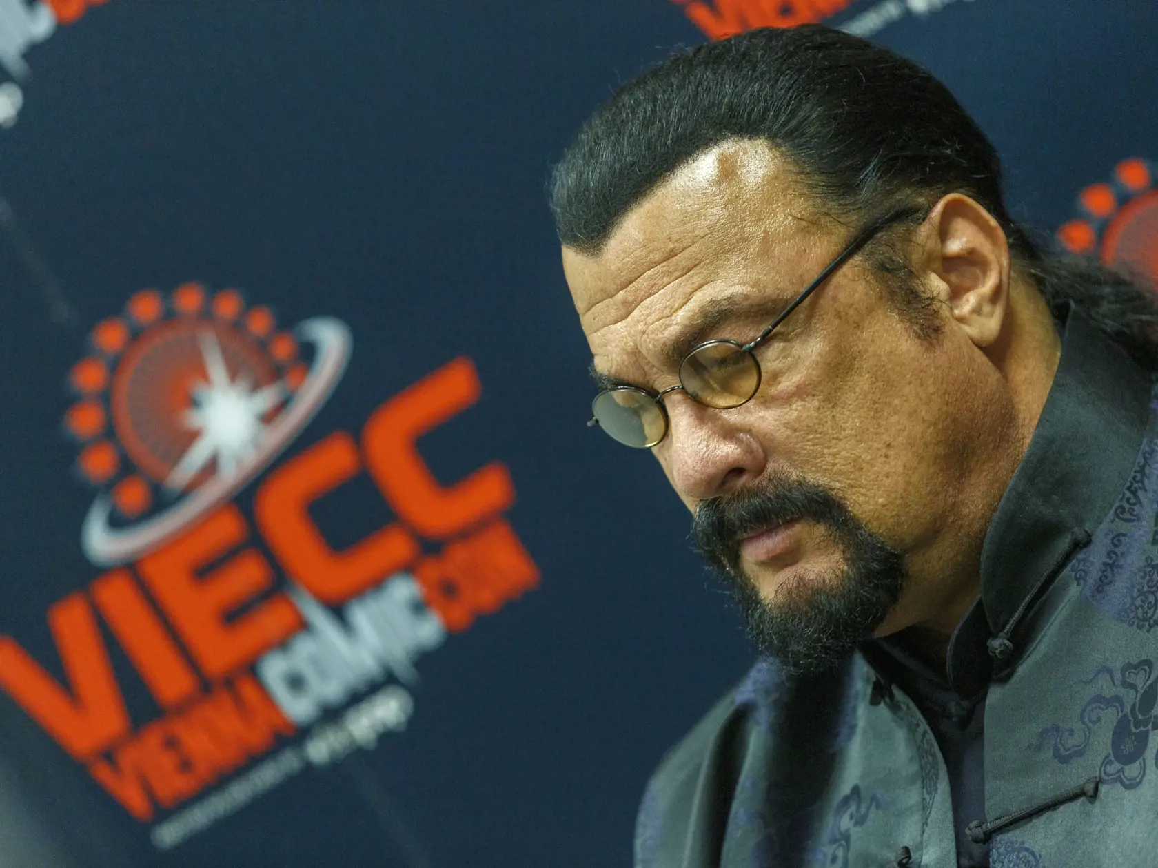 Steven Seagal bol hlavnou hviezdou popkultúrneho festivalu Comic Con vo Viedni.