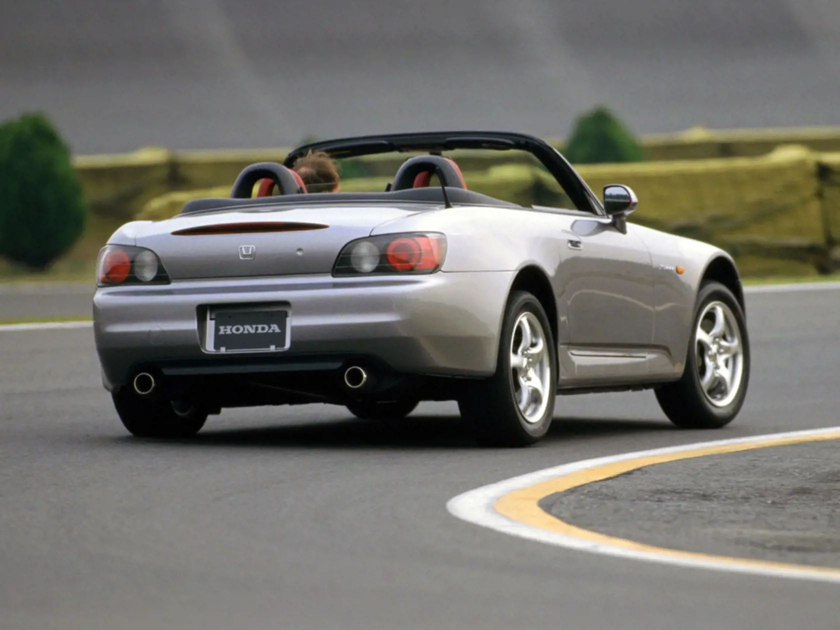 Honda S2000 (AP1)
