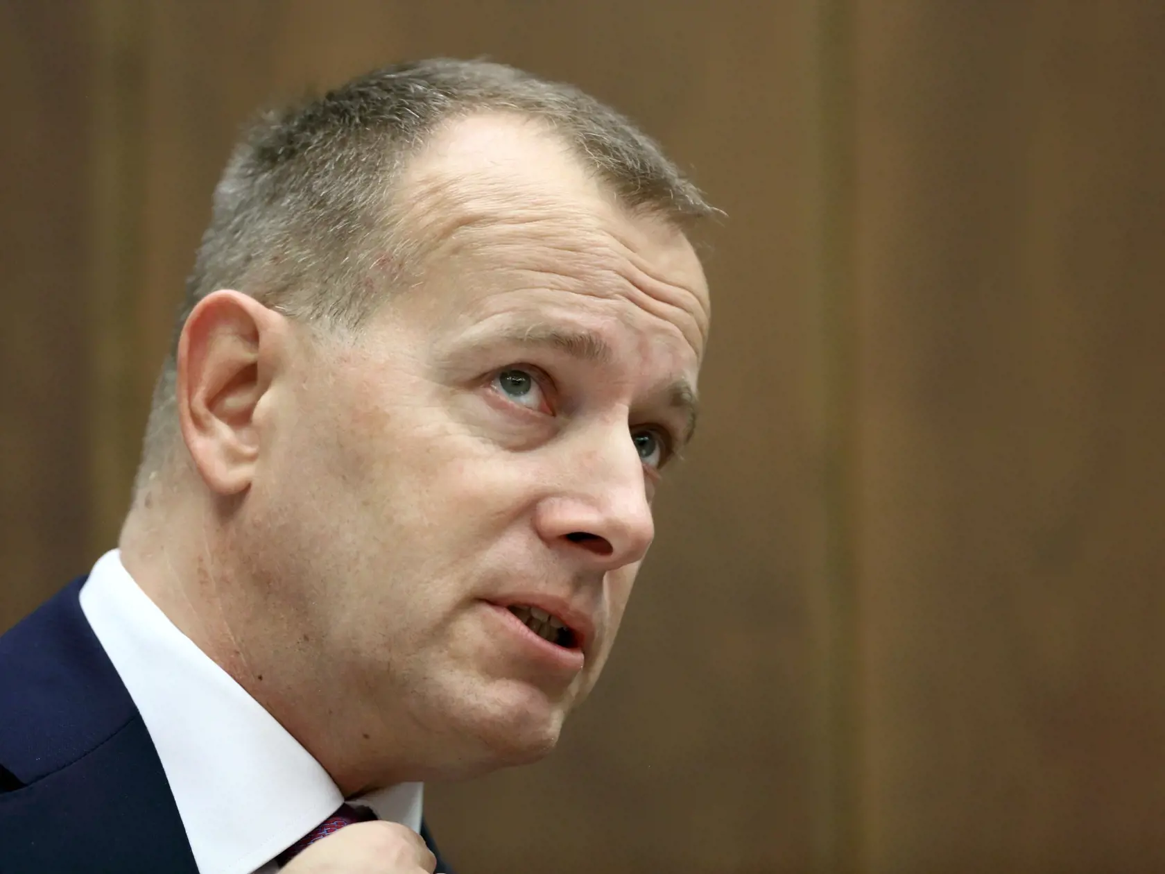 Blondínu s dlhými nohami a bujným dekoltom však zachytili v spoločnosti politika už aj v minulosti. V lete 2021 videli dvojicu prechádzať sa spolu v uliciach bratislavského Starého Mesta.