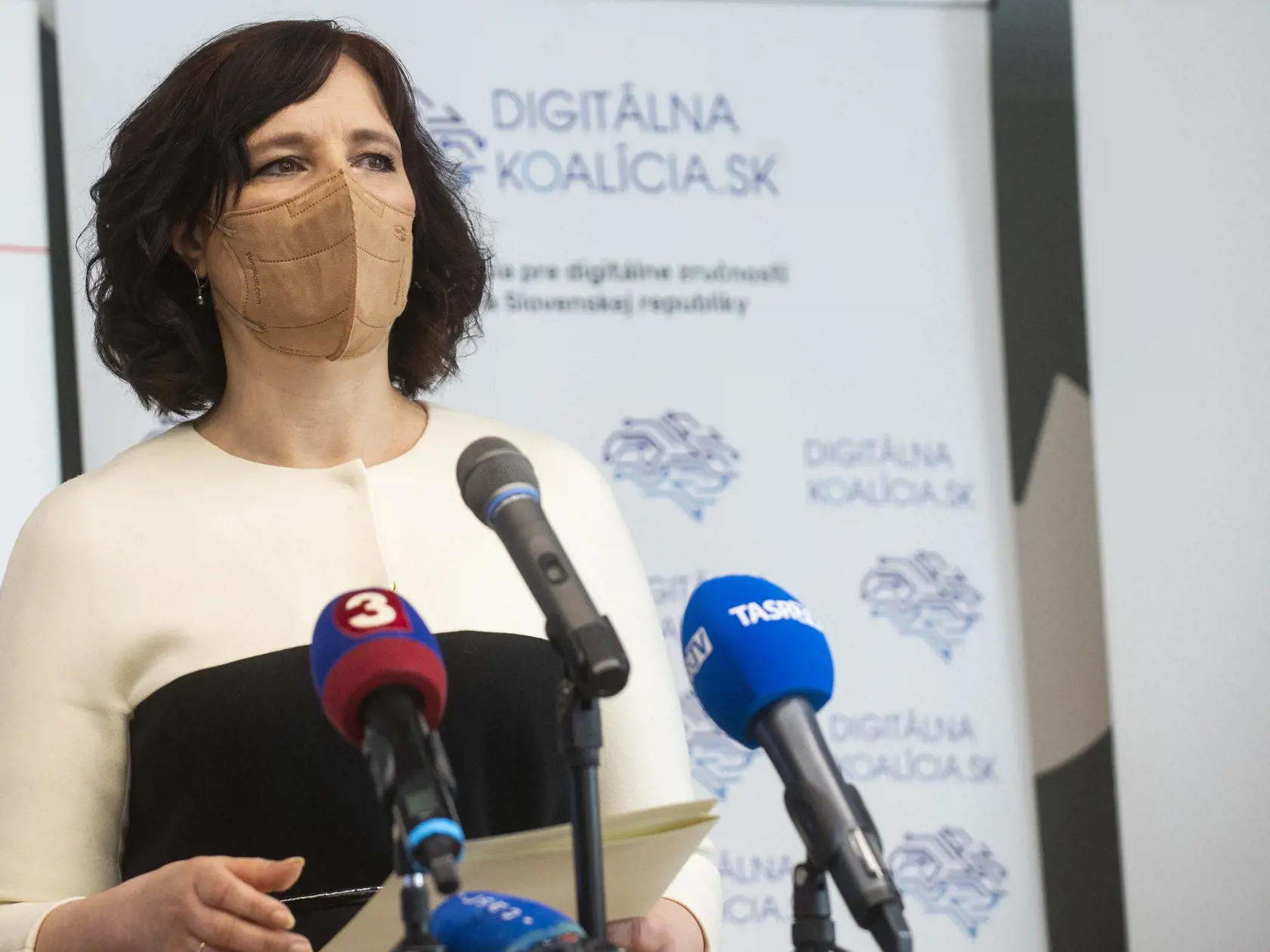 "Počas vlády Igora Matoviča sme sa sústredili na boj s pandémiou, teraz sa sústredíme na obnovu Slovenska po kríze," skonštatovala líderka strany a vicepremiérka Veronika Remišová.