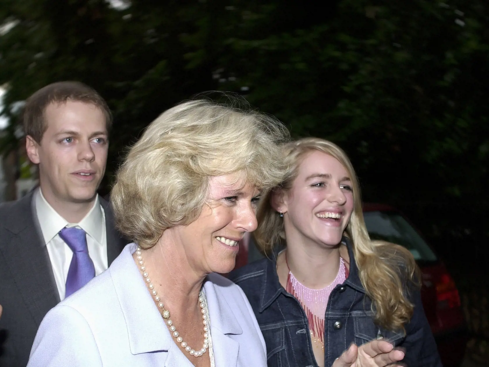Camilla Tom Laura