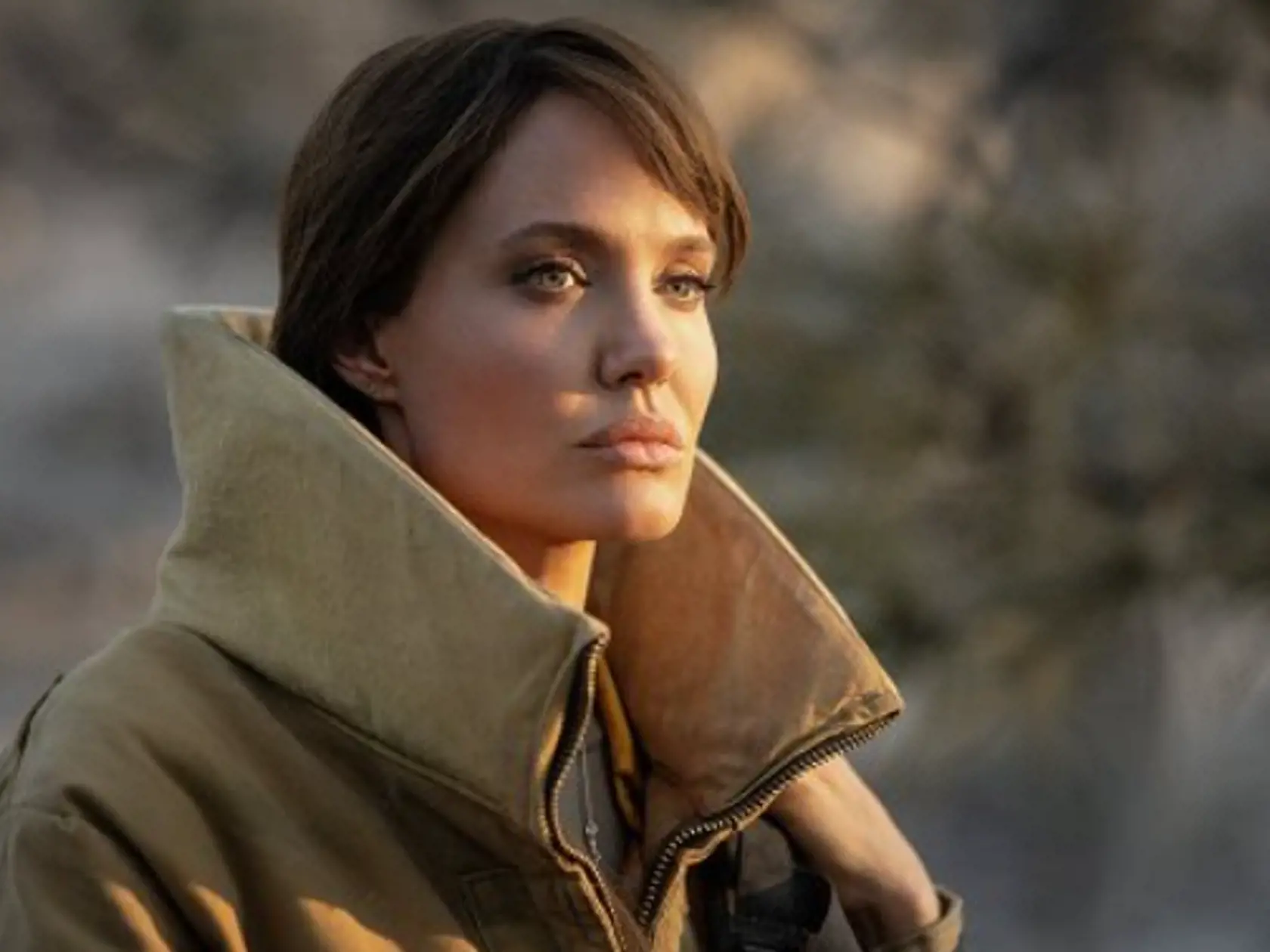 Angelina Jolie vo filme Kto mi ide po krku.