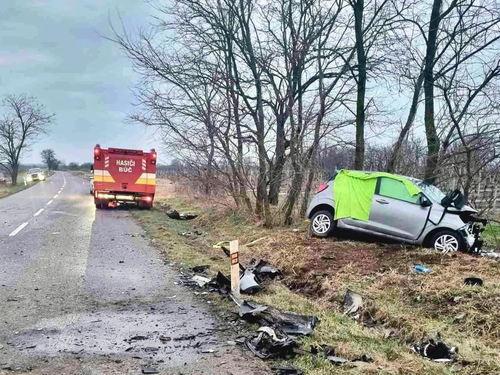K mimoriadne tragickej dopravnej nehode došlo pred dvomi dňami v komárňanskom okrese. O život prišla krásna masérka Timea (†34) z Gbeliec (okr. Nové Zámky). Zostala po nej dcérka.
