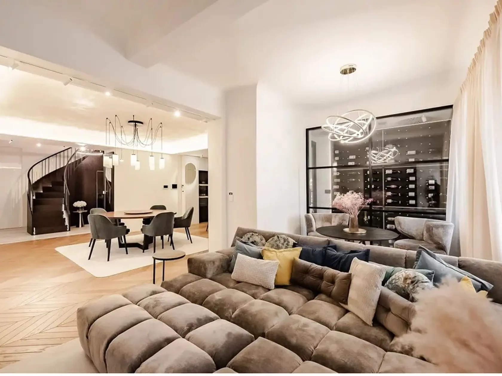 Luxusný apartmán Pavla Nedvěda na Malej strane v Prahe. 
