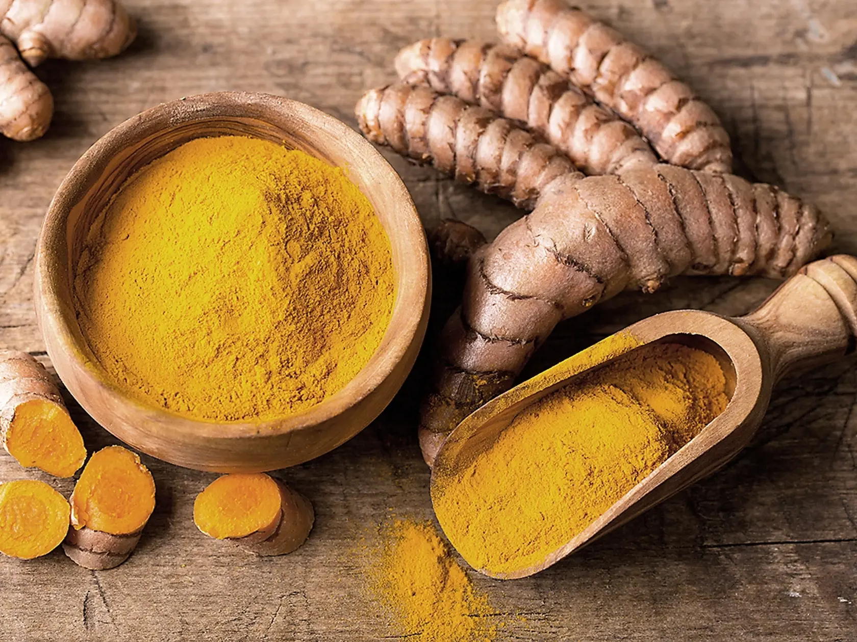 Kurkuma sa nazýva aj hrejivé korenie, pretože zvyšuje teplotu tela, čím sa zrýchľuje metabolizmus