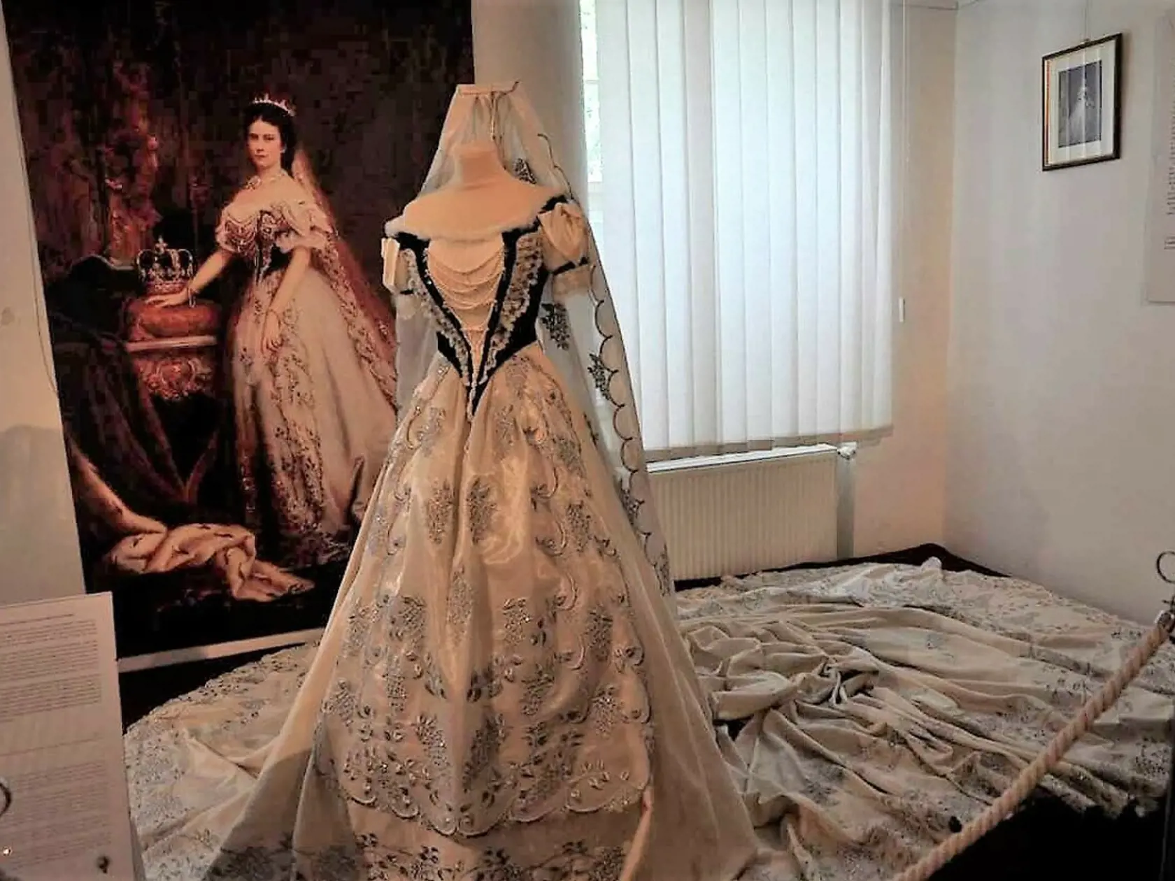 Sissi si potrpela na pôsobivé róby.