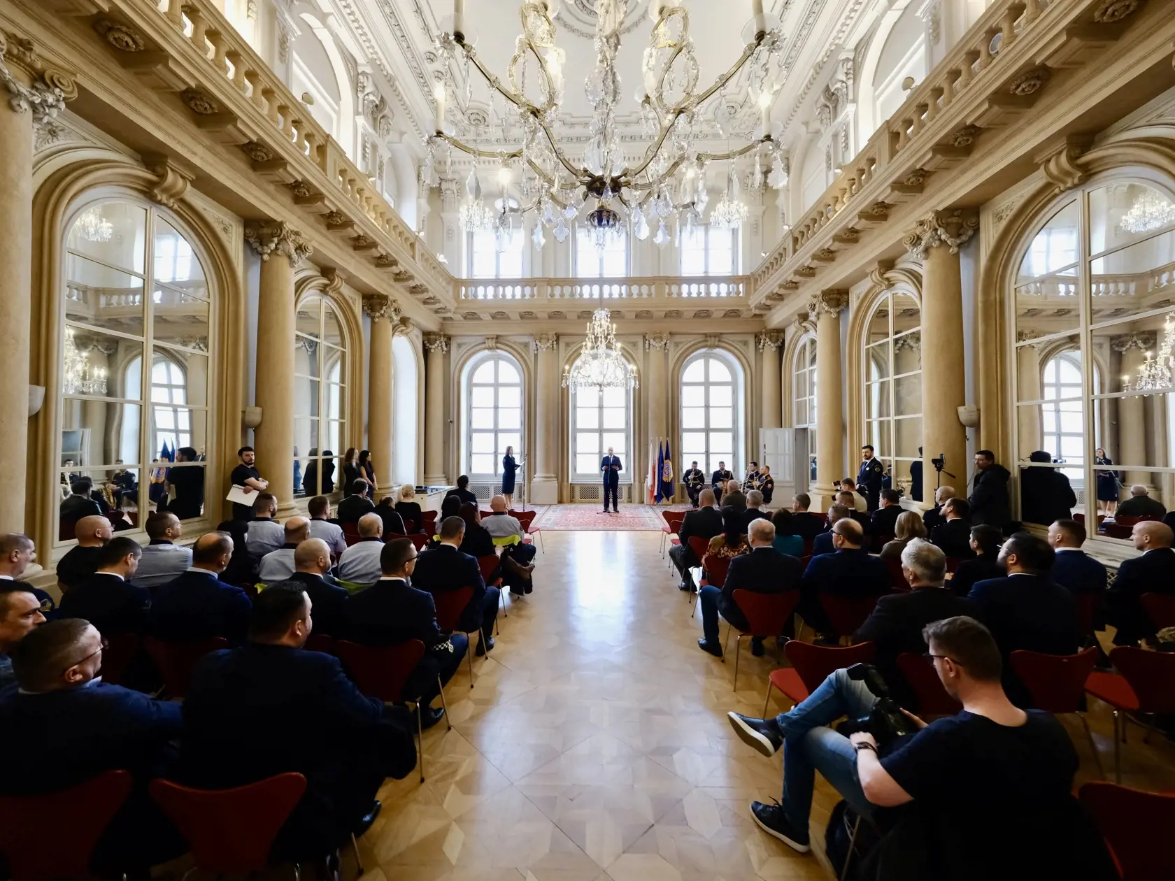 Bratislavská mestská polícia ocenila 39 osobností, ktoré sa zaslúžili o rozvoj bezpečnosti v hlavnom meste.