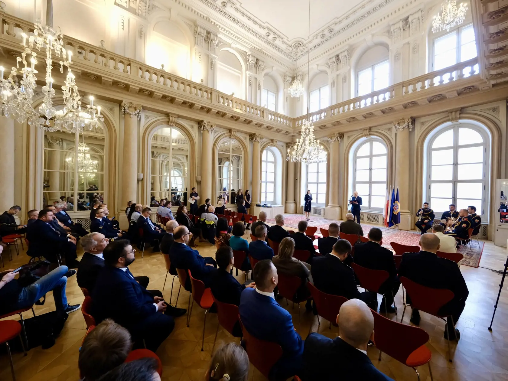 Bratislavská mestská polícia ocenila 39 osobností, ktoré sa zaslúžili o rozvoj bezpečnosti v hlavnom meste.