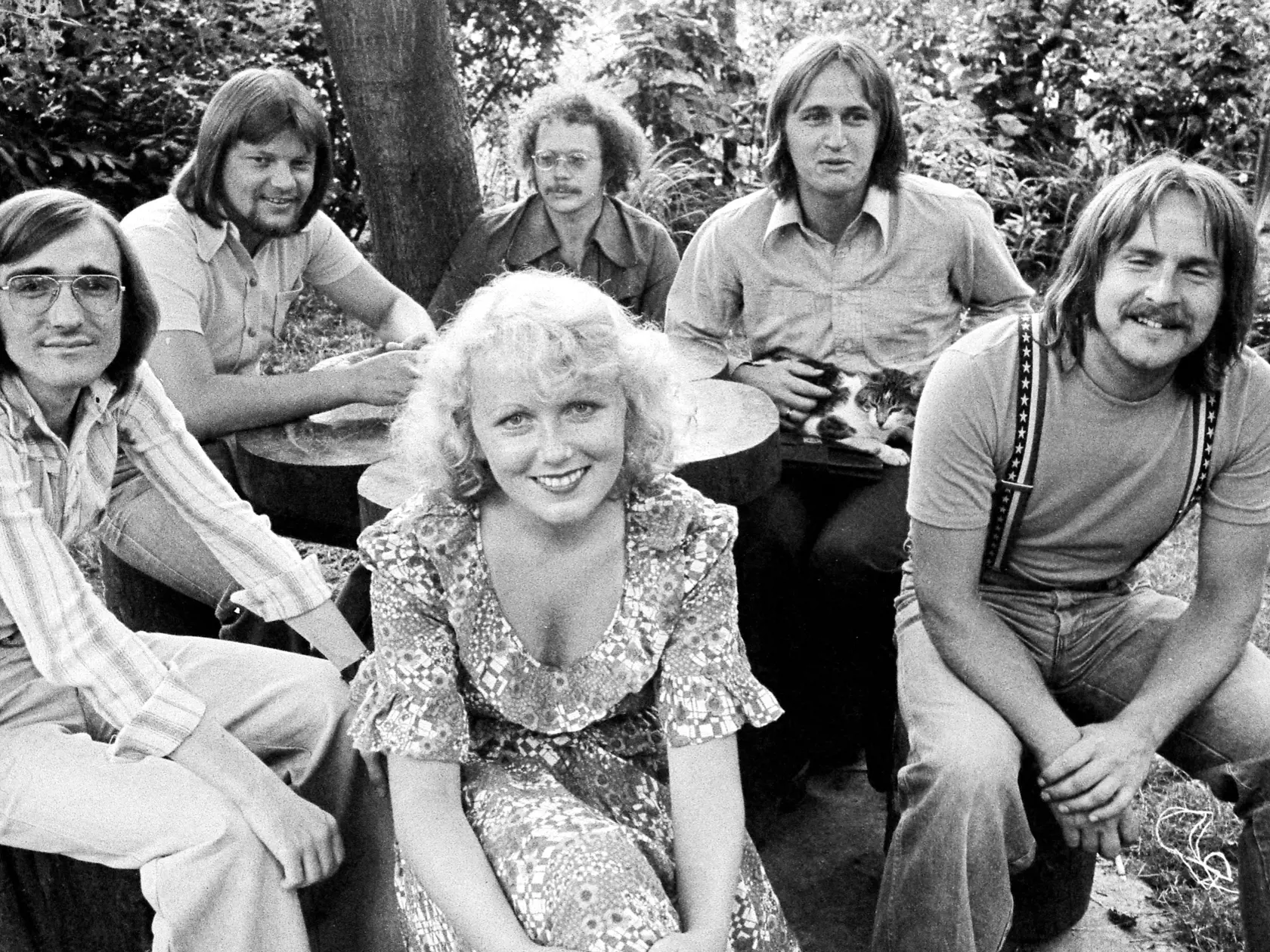 Modus, 1976
