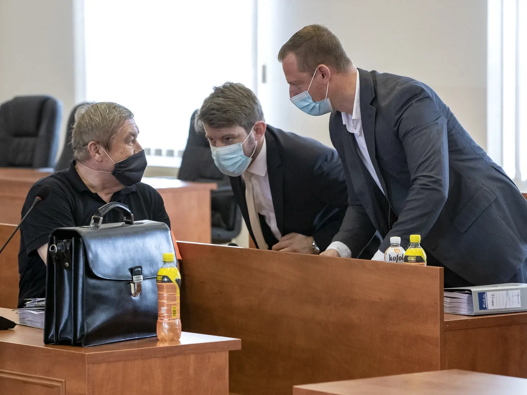 Súdne pojednávanie s bývalým šéfom úradu Špeciálnej prokuratúry Dušanom Kováčikom na  Špecializovanom trestnom súde v Pezinku, ktorý je obžalovaný zo zločinu zneužitia právomoci verejného činiteľa, obzvlášť závažného zločinu prijímania úplatku, zločinu založenia, zosnovania a podporovania zločineckej skupiny a z prečinu ohrozenia dôvernej a vyhradenej skutočnosti.