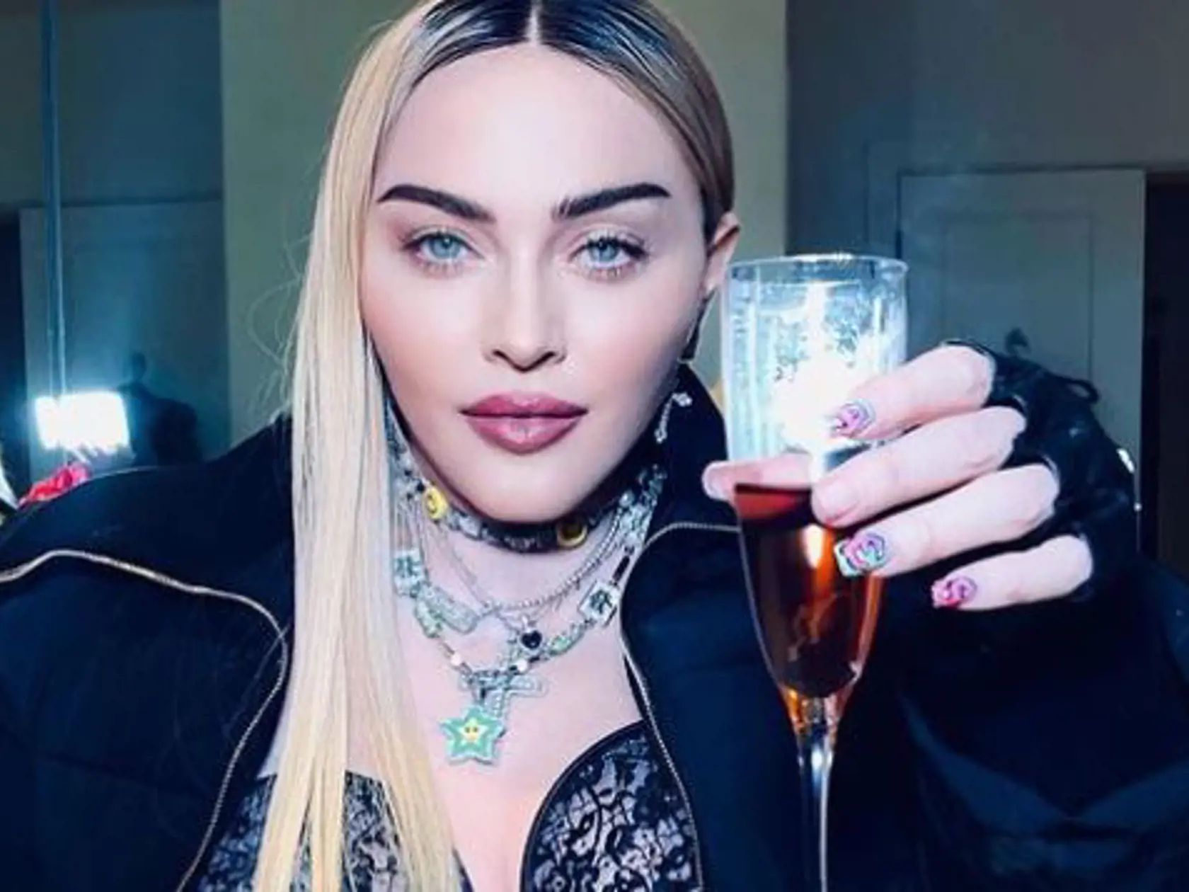 Najväčšie tajomstvá jej mladého vzhľadu: Madonna používa na pokožku vidličku a ďalšie triky.