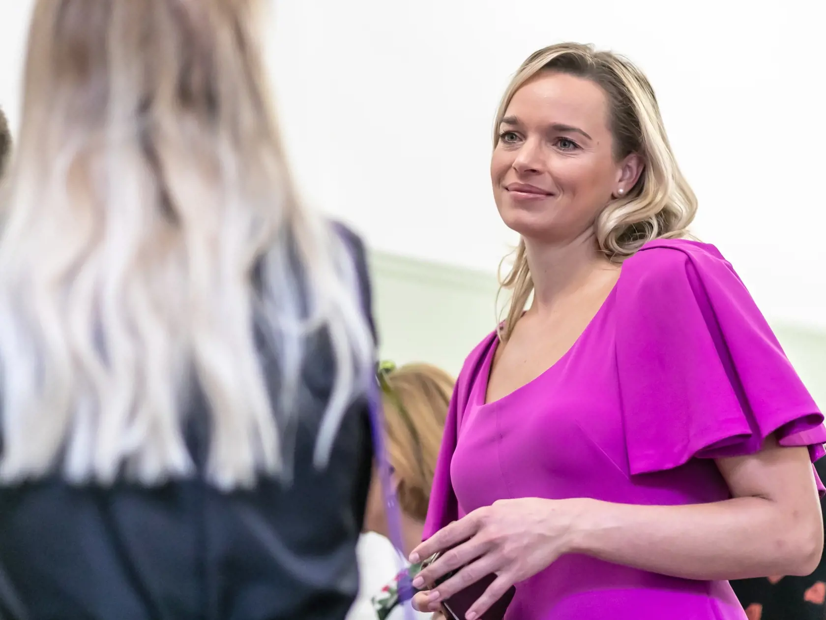 "Na Bôriku v roku 2021 na parkovisku, keď som išla domov. Pýtal sa ma, ako to mám rada. Že určite mám rada sex, a aké mám šťavnaté stehná," opísala spätne situáciu Tabák.