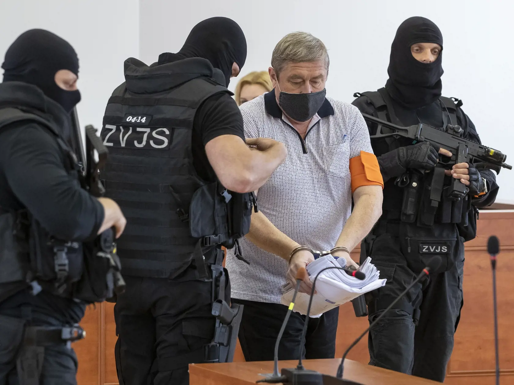Súdne pojednávanie s bývalým šéfom úradu Špeciálnej prokuratúry Dušanom Kováčikom na  Špecializovanom trestnom súde v Pezinku, ktorý e obvinený zo zločinu zneužitia právomoci verejného činiteľa, obzvlášť závažného zločinu prijímania úplatku, zločinu založenia, zosnovania a podporovania zločineckej skupiny a z prečinu ohrozenia dôvernej a vyhradenej skutočnosti.