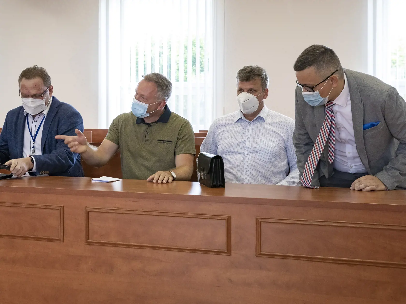 Súdne pojednávanie s bývalým šéfom úradu Špeciálnej prokuratúry Dušanom Kováčikom na  Špecializovanom trestnom súde v Pezinku, ktorý e obvinený zo zločinu zneužitia právomoci verejného činiteľa, obzvlášť závažného zločinu prijímania úplatku, zločinu založenia, zosnovania a podporovania zločineckej skupiny a z prečinu ohrozenia dôvernej a vyhradenej skutočnosti. Na snímke sú prokurátori v pozícii svedkov, zľava Juraj Novocký, Bohdan Čelovský, Vasil Špirko a Tomáš Honz.