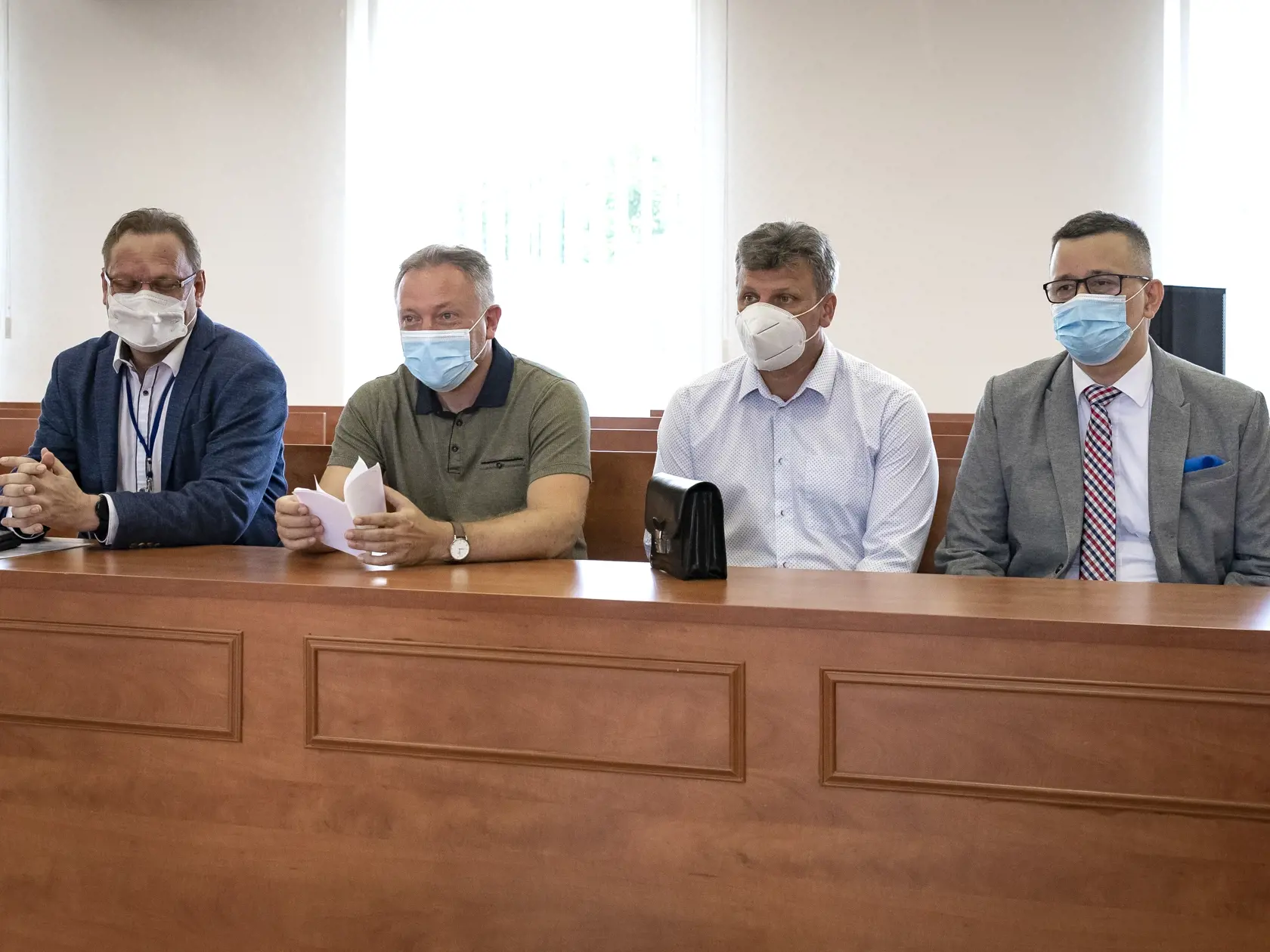 Súdne pojednávanie s bývalým šéfom úradu Špeciálnej prokuratúry Dušanom Kováčikom na  Špecializovanom trestnom súde v Pezinku, ktorý e obvinený zo zločinu zneužitia právomoci verejného činiteľa, obzvlášť závažného zločinu prijímania úplatku, zločinu založenia, zosnovania a podporovania zločineckej skupiny a z prečinu ohrozenia dôvernej a vyhradenej skutočnosti. Na snímke sú prokurátori v pozícii svedkov, zľava Juraj Novocký, Bohdan Čelovský, Vasil Špirko a Tomáš Honz.