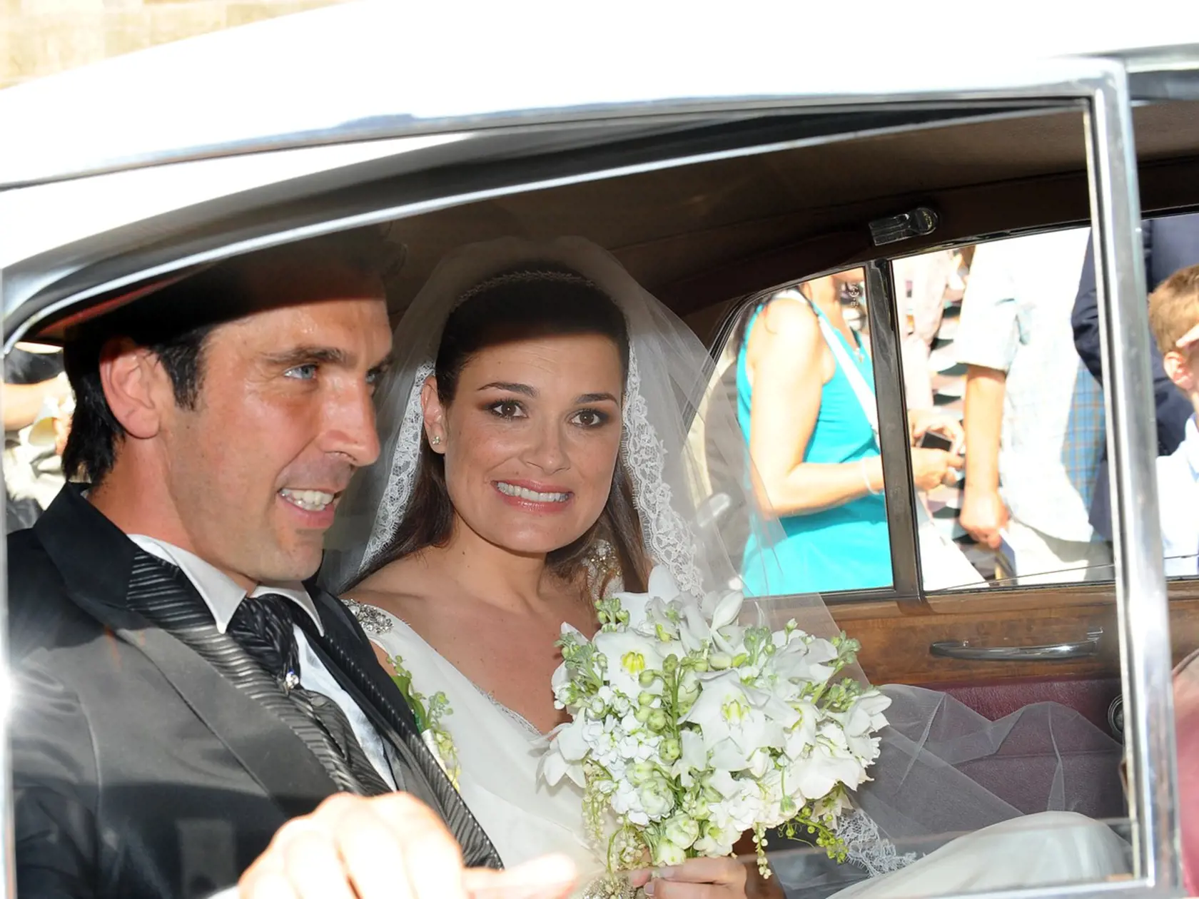 Gianluigi Buffon a Alena Šeredová počas ich svadby.