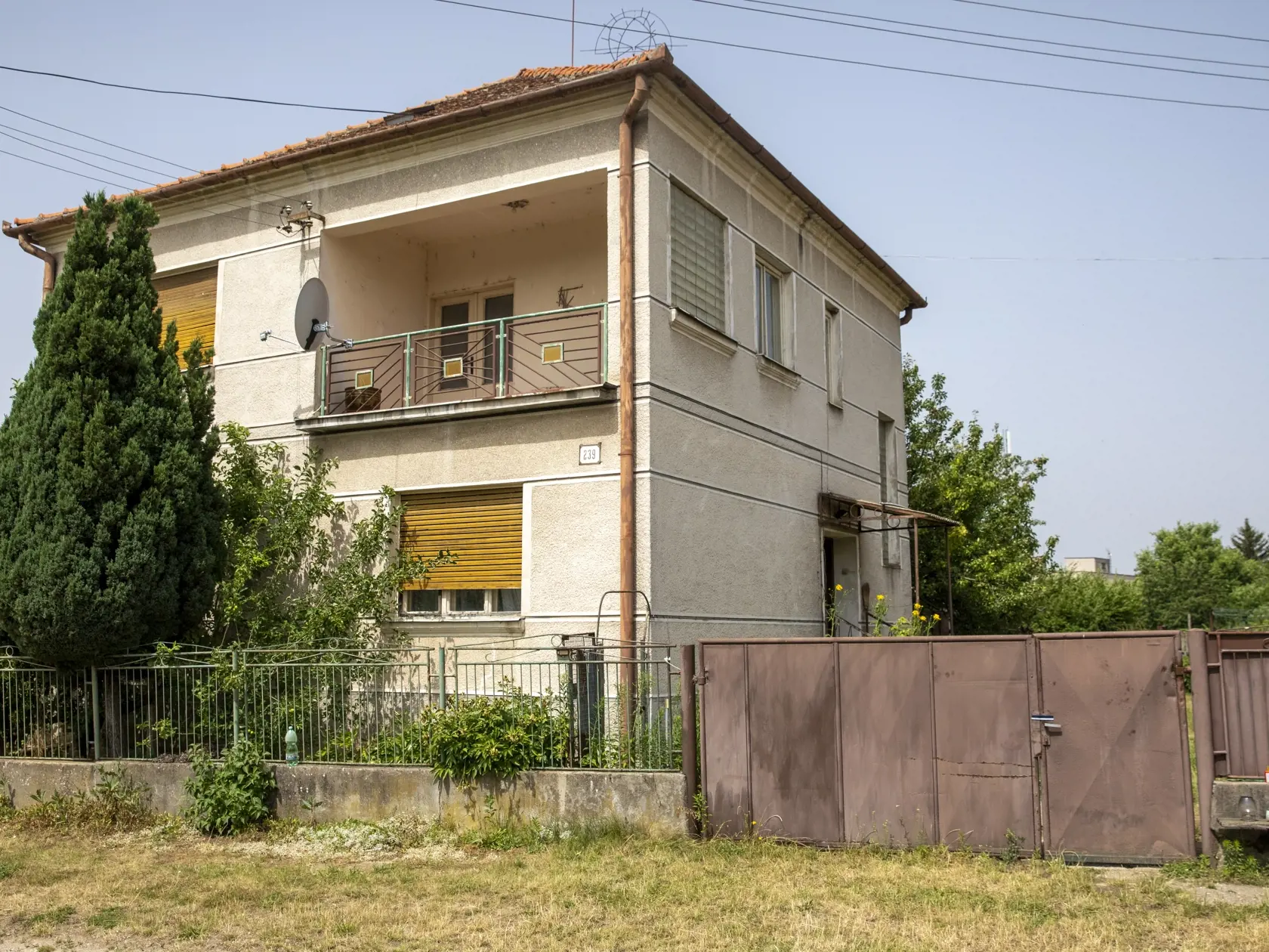 Dom v ktorom sa stala brutálna vražda. Hore býval Ľudovít, dolu jeho neter Edisa.
