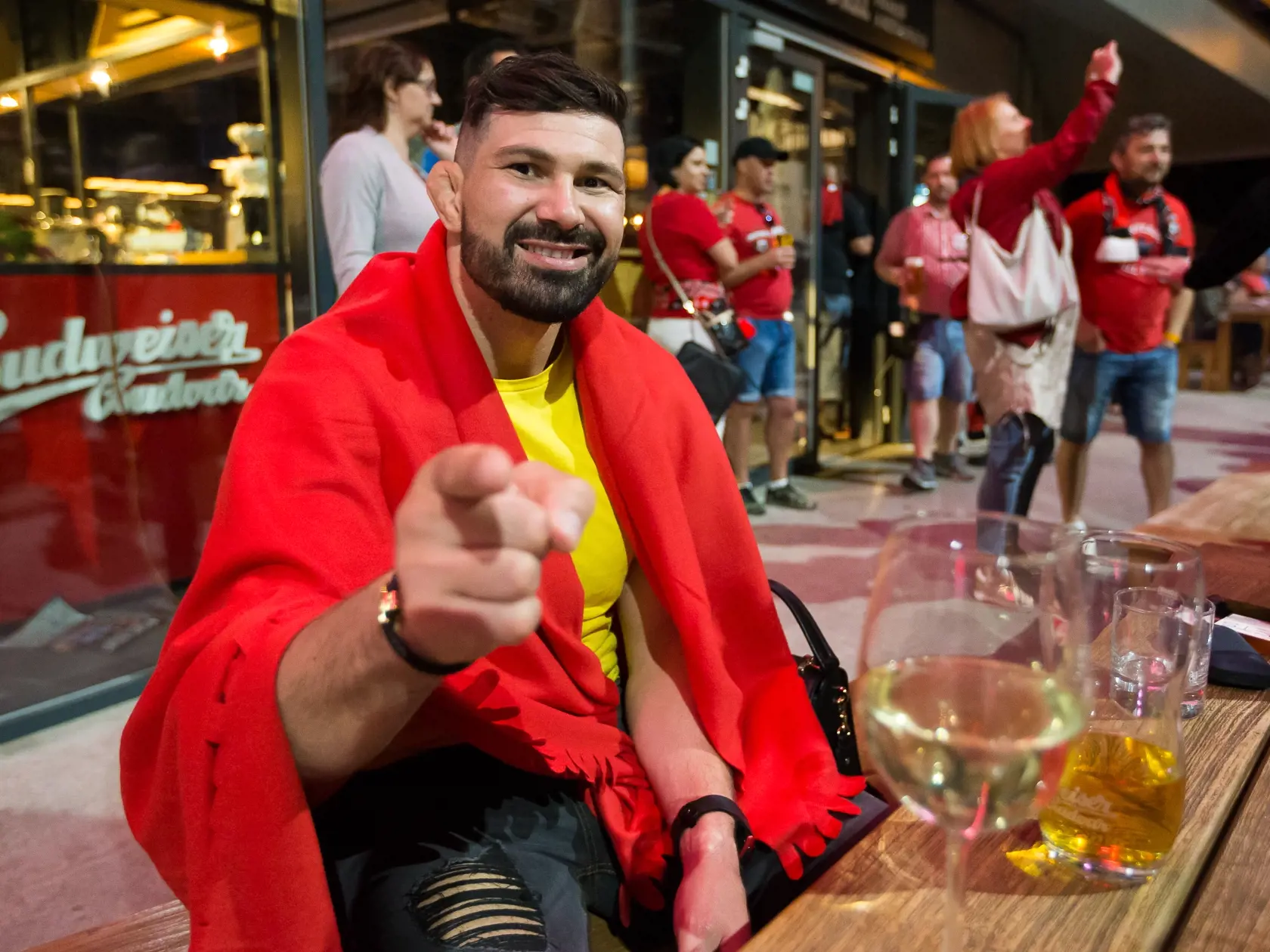 Attila Végh zarába reklamou.