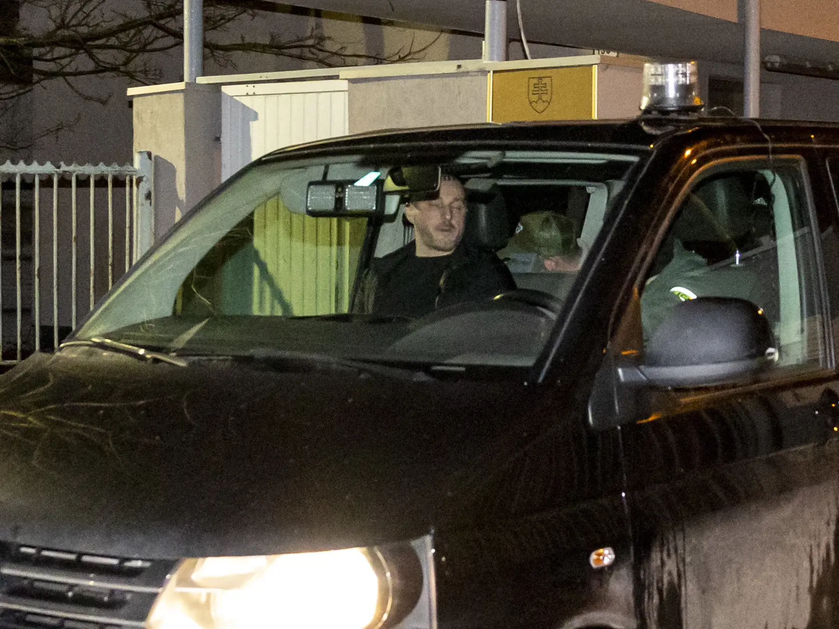 Cieľom bolo zabezpečiť úspešný priebeh eskorty, ochranu verejného poriadku a bezpečnosť eskortovanej osoby aj policajtov.