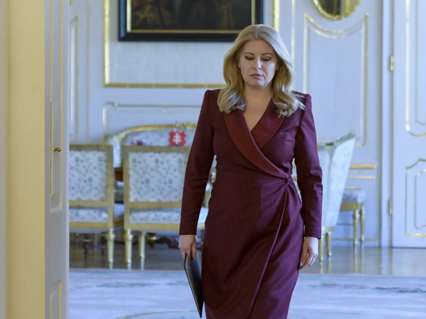 Miloš Zeman vo funkcii končí, Zuzana Čaputová ešte nepovedala, či bude znova kandidovať.