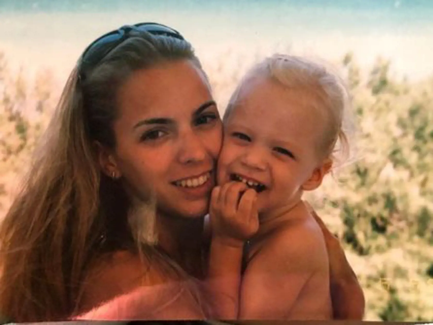 Matka Kolárovej dcéry Stanka Horňáková približne v roku 2004, keď jej dcéra Saša mala zhruba tri roky.
