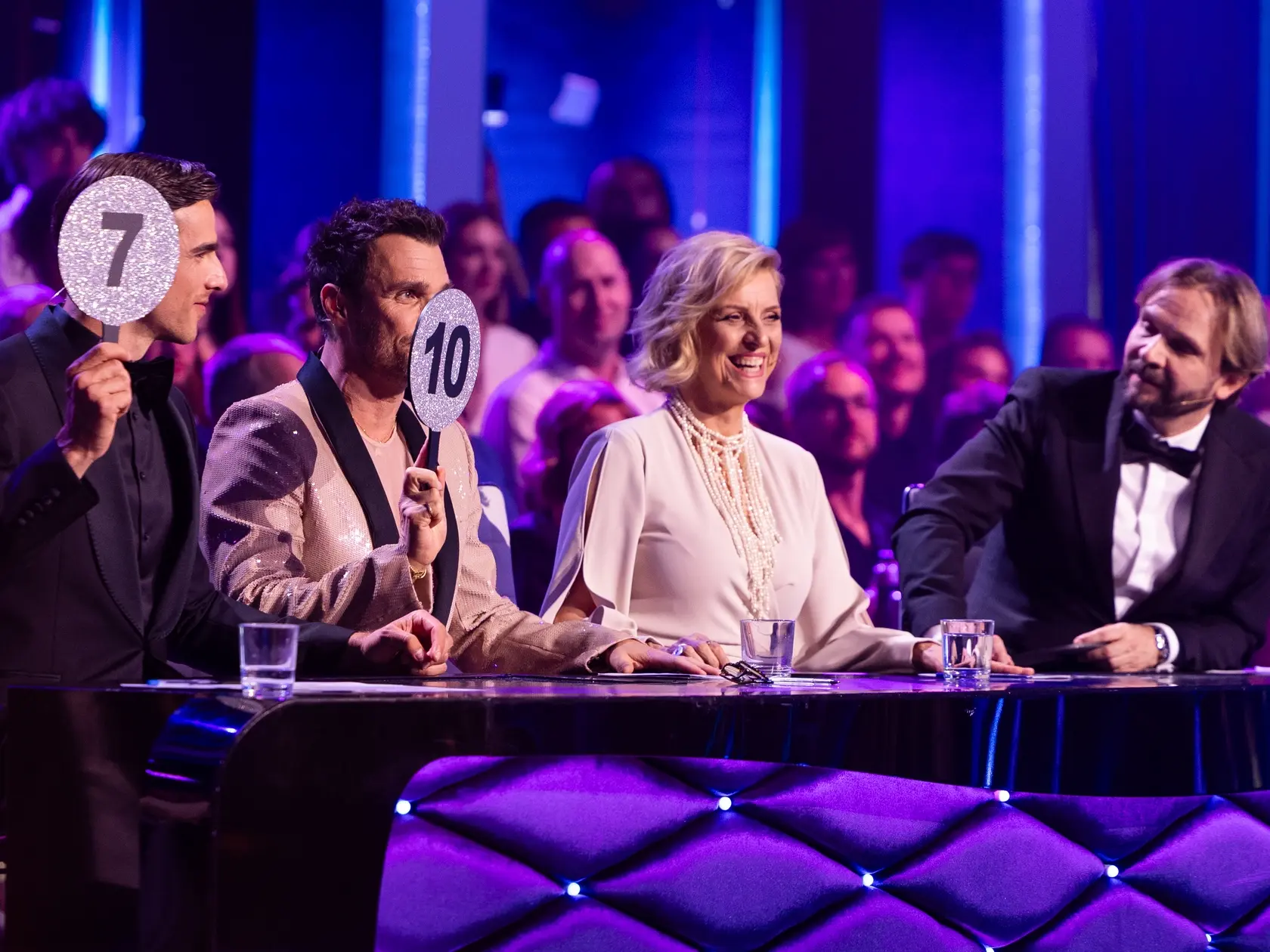 Porota Ján Ďurovčík, Tatiana Drexler, Adam Bardy a Leoš Mareš počas deviateho kola Let's dance 2025.
