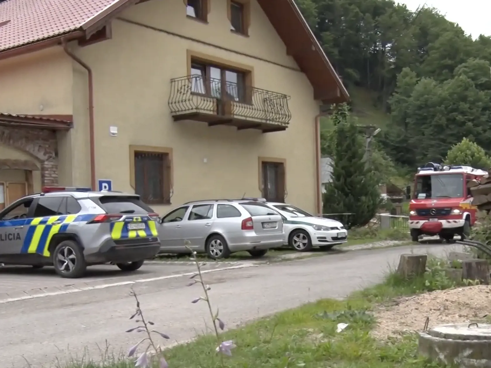 Nešťastie v osade Gápeľ vo Valaskej Belej (okres Prievidza) policajti hodiny dokumentovali.