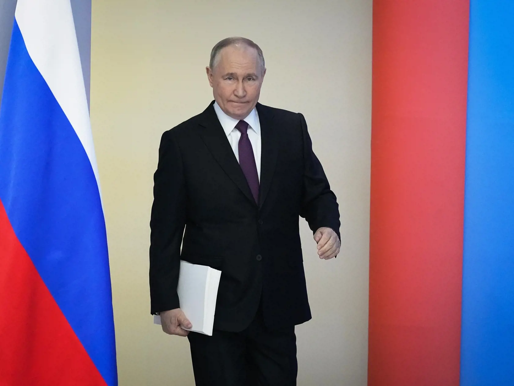 Ruský prezident Vladimir Putin prichádza vystúpiť vo Federálnom zhromaždení so správou o stave krajiny vo štvrtok 29. februára 2024 v Moskve.