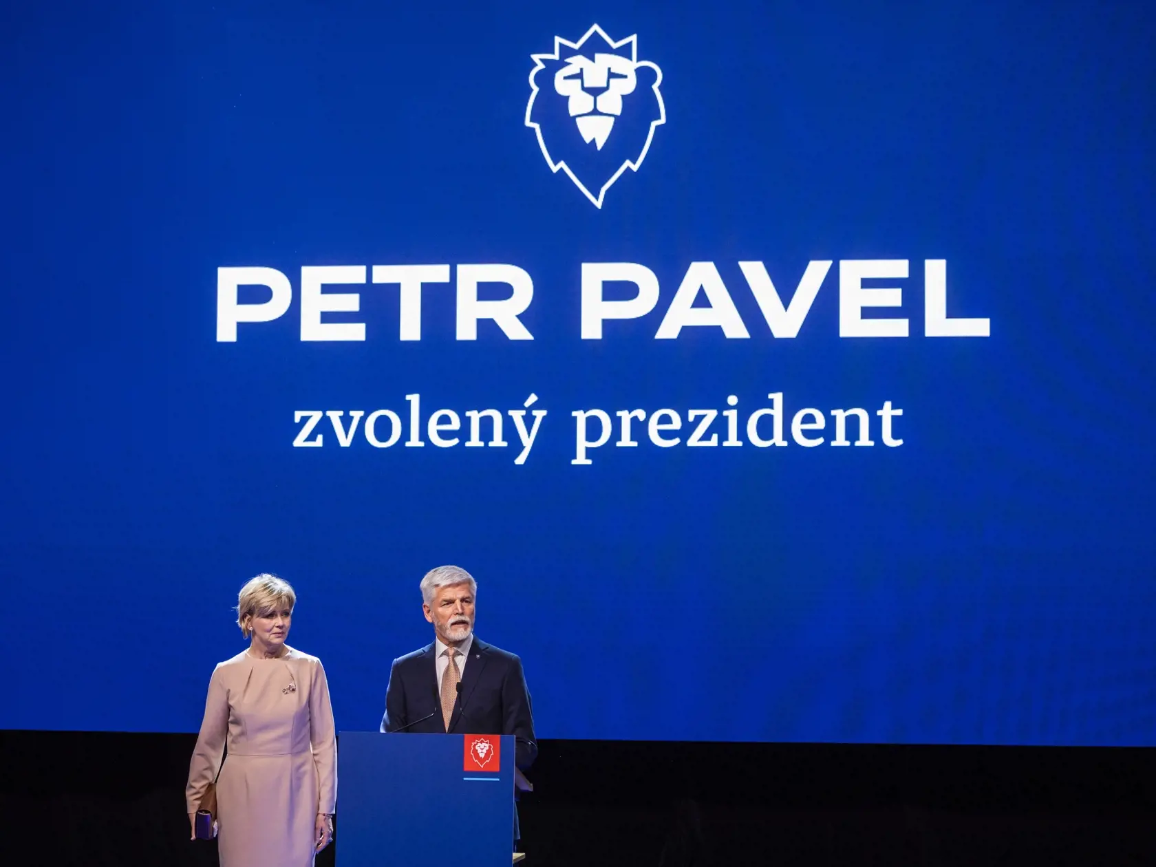 Novým českým prezidentom bude armádny generál vo výslužbe Petr Pavel