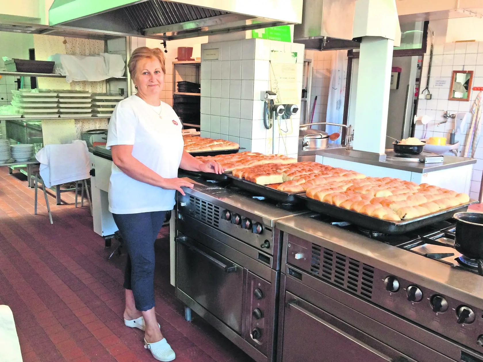 V Nových Zámkoch si deti na obed pochutili na buchtách. Rodičia musia platiť zábezpeku 20 eur. Ak by dieťa neprišlo na obed, strhne sa zo zábezpeky.