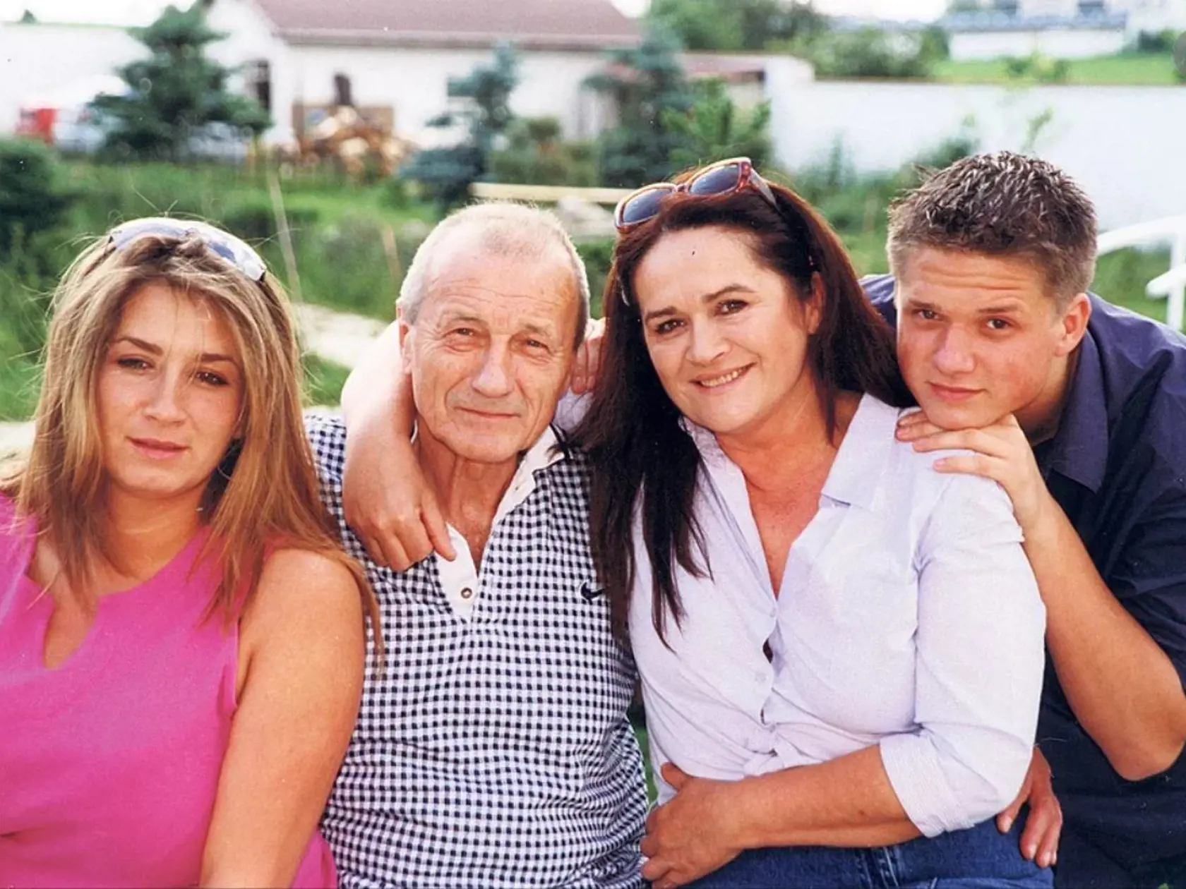 S Hanou sa zoznámili počas nakrúcania pašerácke drámy Noční jazdci (1981) v Tatrách.