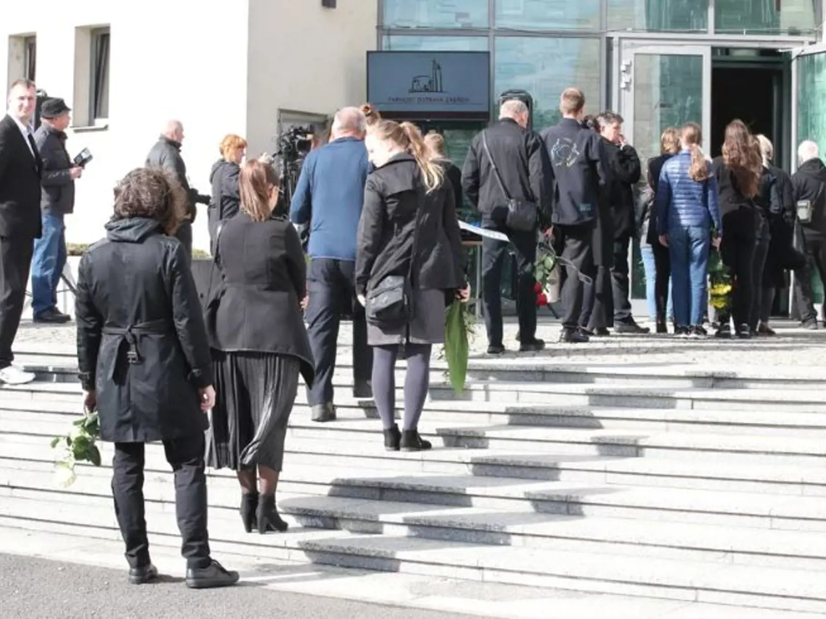 Posledná rozlúčka s Patriciou Janečkovou (†25), ktorá podľahla rakovine prsníka.