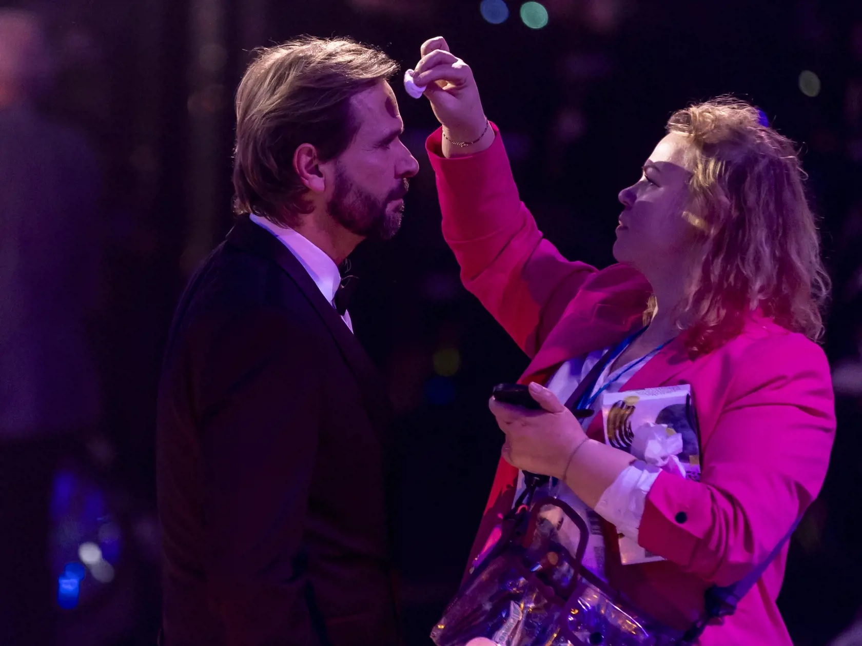 Premiéra tanečnej súťaže Let's Dance 2024. Ján Ďurovčík počas prestávky.