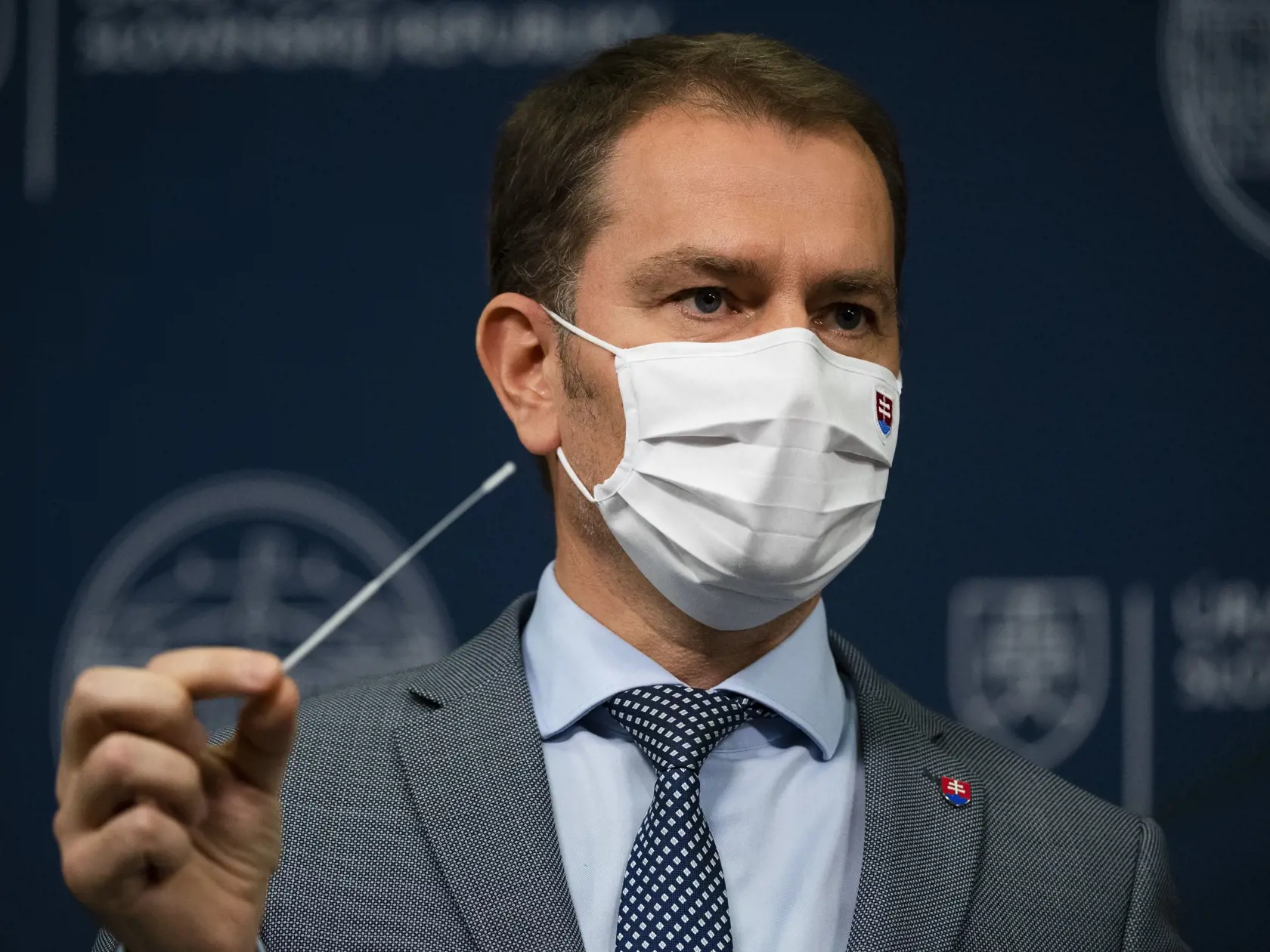 Pre vtedajšieho premiéra Igora Matoviča bolo celoplošné testovanie atómovou bombou, ktorou sa podarí zvrátiť pandémiu.