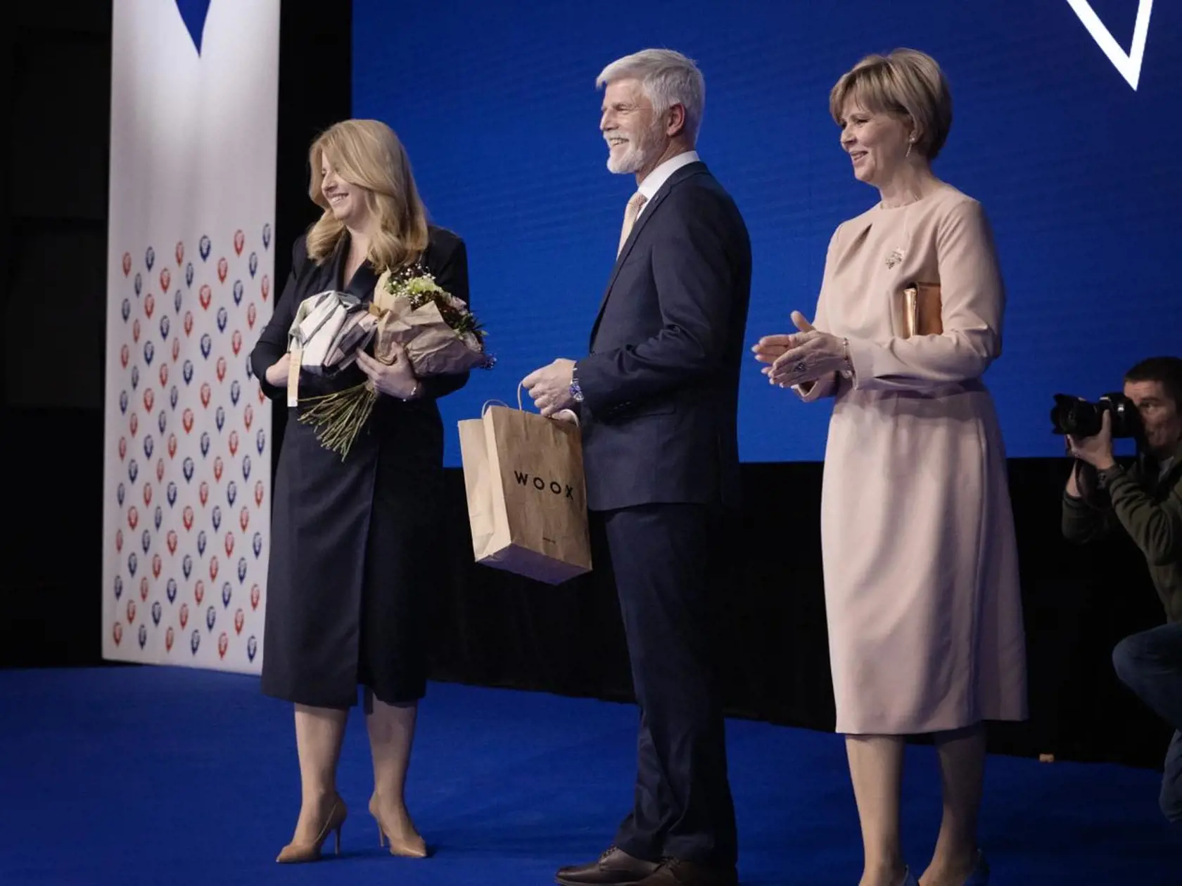 Zuzana Čaputová spolu s Petrom Pavelom a jeho manželkou Evou.