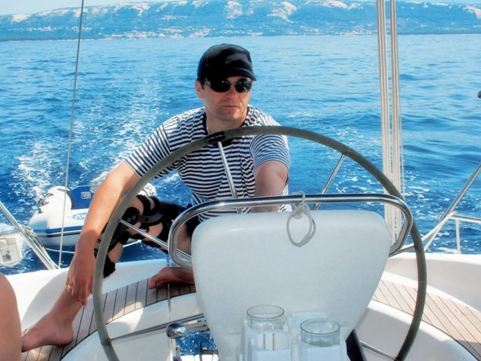 Okrem toho, že by Ján Mečiar (42) rád letel aj do vesmíru, už vyše desať rokov sa venuje jachtingu.