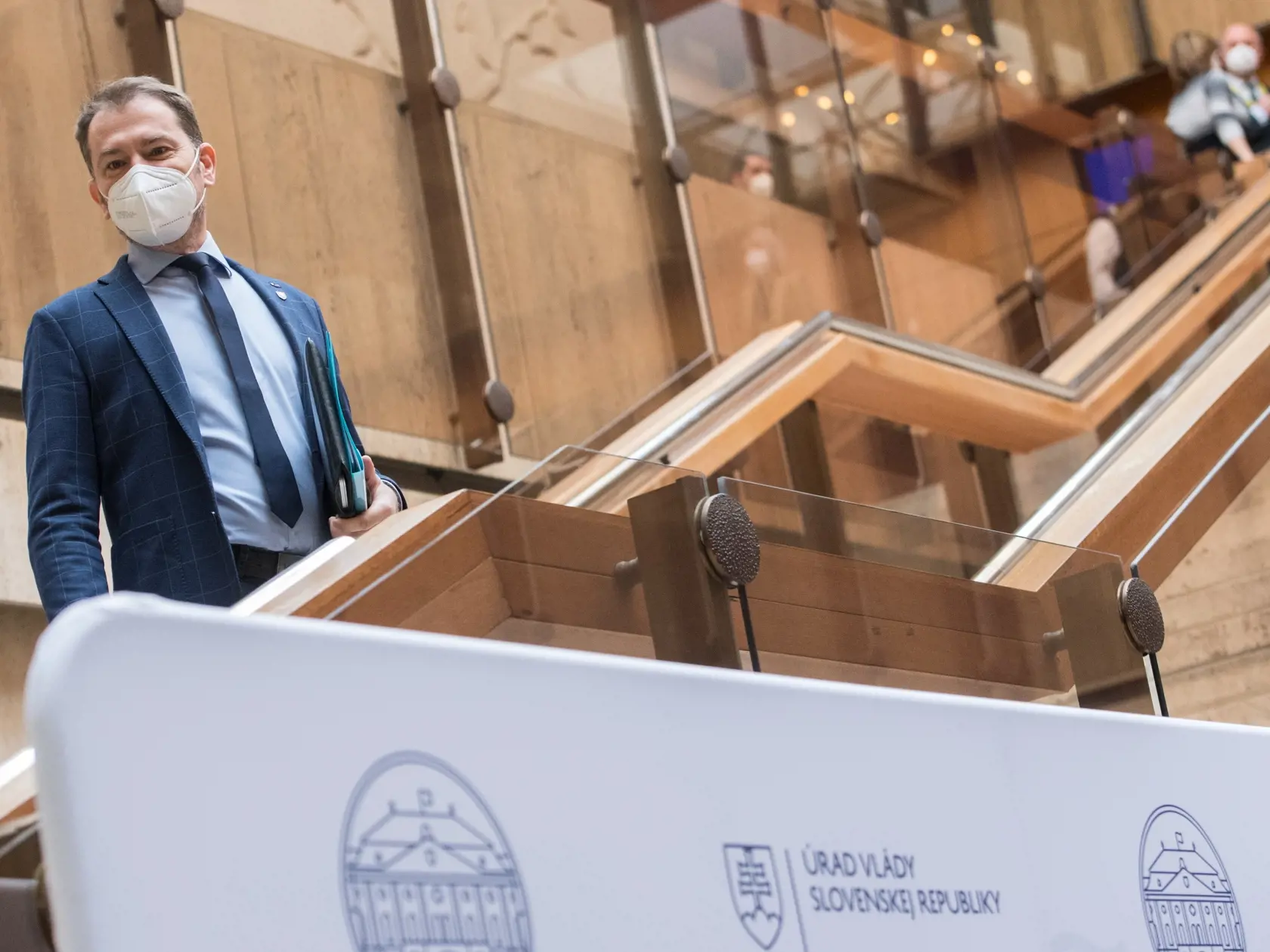 Na snímke minister financií SR Igor Matovič (OĽaNO) prichádza na 2. rokovanie vlády SR 14. apríla 2021 v Bratislave. FOTO TASR - Martin Baumann