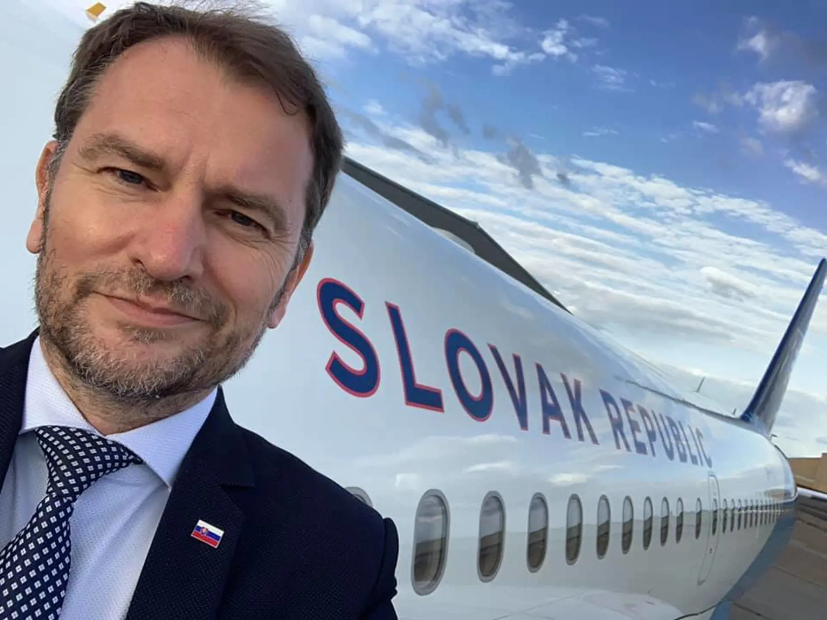 Igor Matovič - "Za minutku vzlietame z Pittsburgu, sídla US Steel Corporation, matky US Steel Košice. Vy sladko spinkáte pred jednou v noci, my tu máme niečo pred siedmou večer ... vidíme sa zajtra na Slovensku, aspoň teda dúfam,)" napísal v piatok (14. mája) v skorých ranných hodinách na sociálnej sieti
