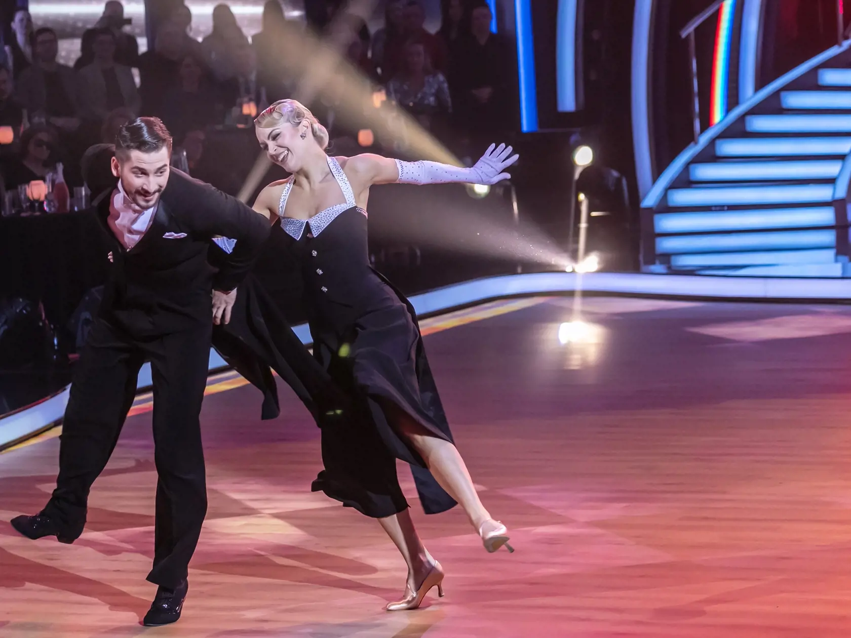 Prvé kolo Lets Dance 2024. Na snímke Jakub Jablonský a Eliška Lenčešová. 