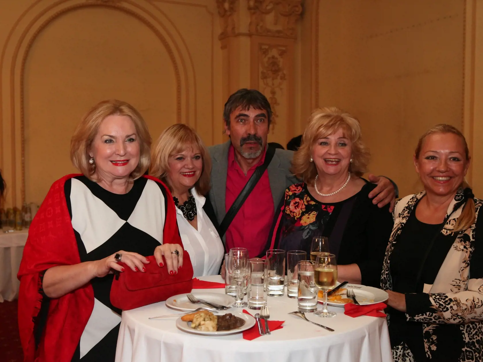 Dámsky klub Herial, október 2014
