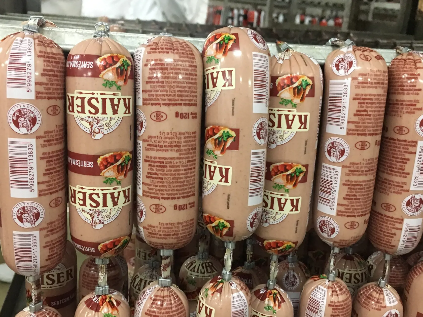 Tretia je výstupná kontrols. Nasledujú senzorické merania, fyzikálno-chemické vyšetrenia a testy nutričných hodnôt.