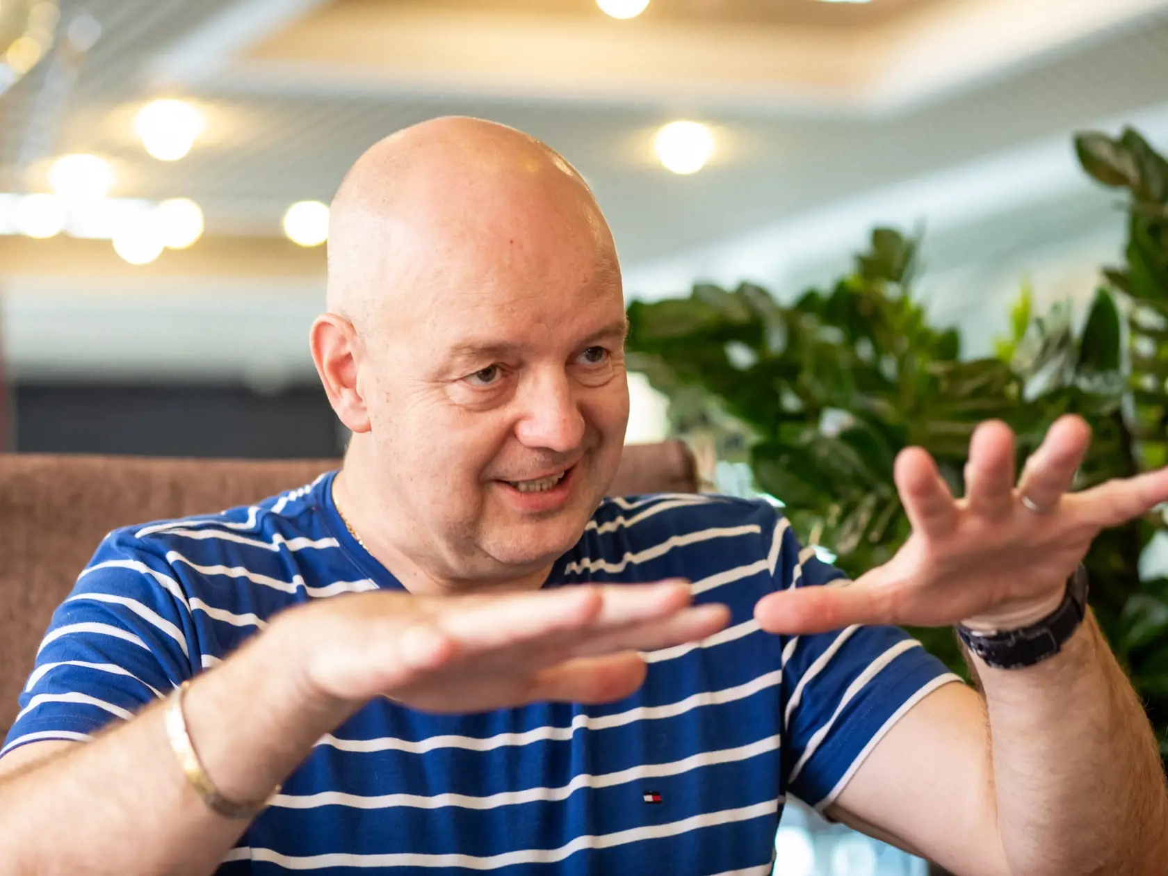 Exminister Pavol Rusko počas exkluzívneho rozhovoru pre Plus JEDEN DEŇ.