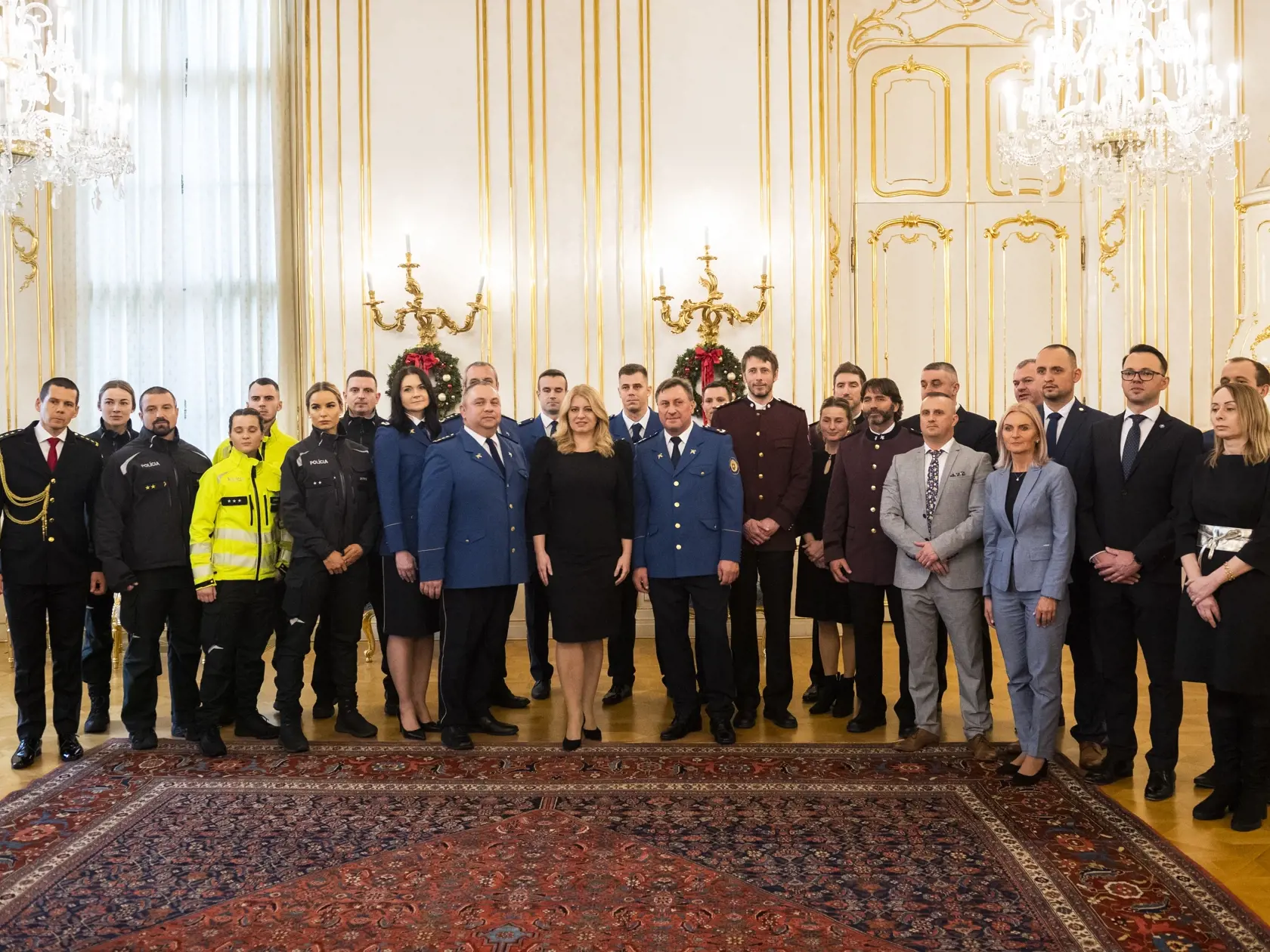 Na snímke uprostred prezidentka Zuzana Čaputová počas novoročného prijatia bezpečnostných a záchranných zložiek SR v Prezidentskom paláci v Bratislave 10. januára 2023.