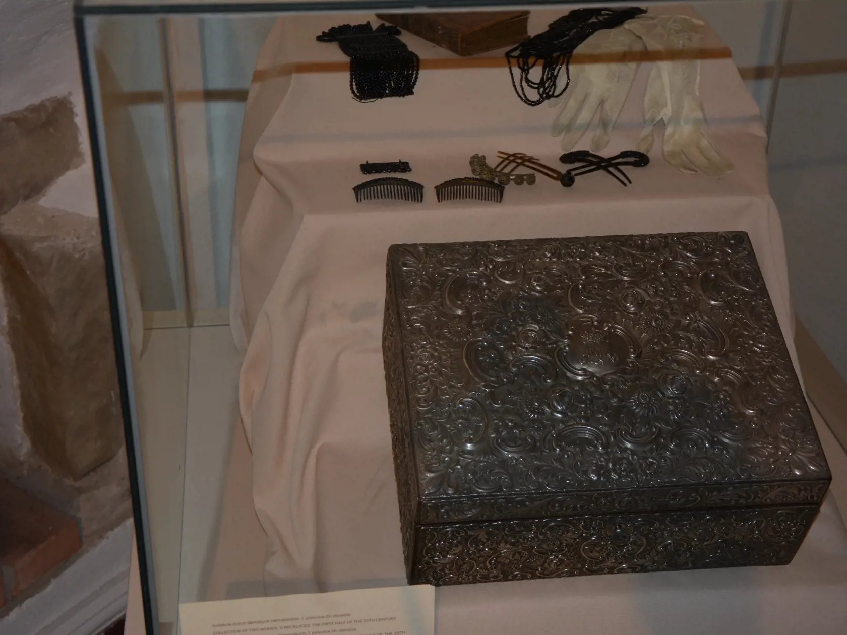 Expozícia kráľovských princezien Caroliny a Isabely, ktoré žili na hrade v Starej Ľubovni.