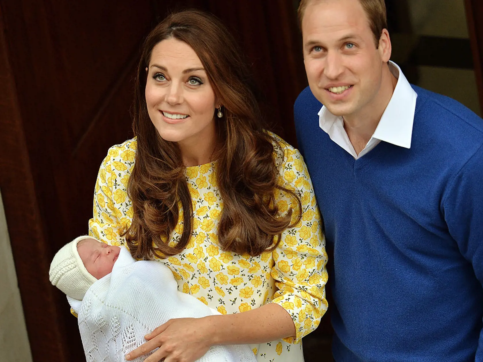LONDON, ENGLAND - MAY 02:  Catherine, Duchess of Cambridge and Prince William, Duke of Cambridge depart the Lindo Wing with their newborn daughter at St Mary's Hospital on May 2, 2015 in London, England. The Duchess was safely delivered of a daughter at 8:34am this morning, weighing 8lbs 3 oz who will be fourth in line to the throne.  (Photo by John Stillwell - WPA Pool/Getty Images)